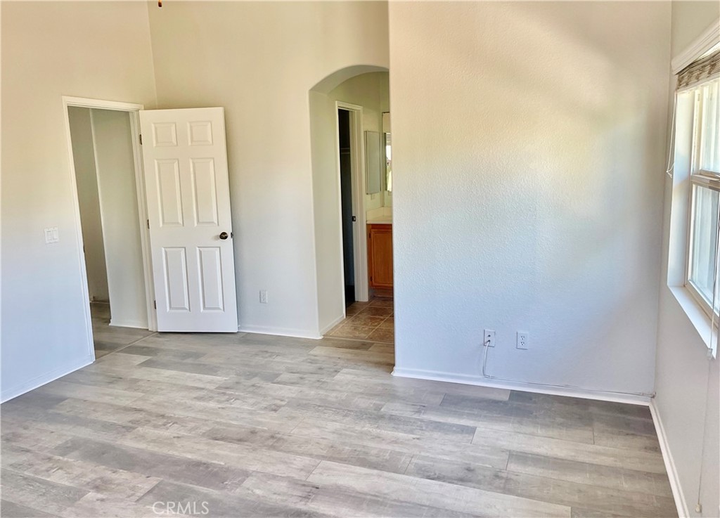 25192 Meadow Walk 1