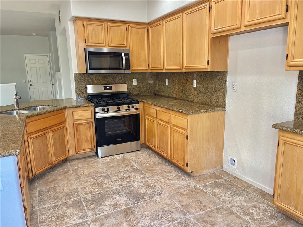 25192 Meadow Walk 1
