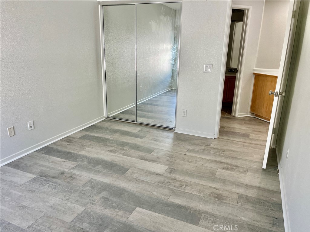 25192 Meadow Walk 1