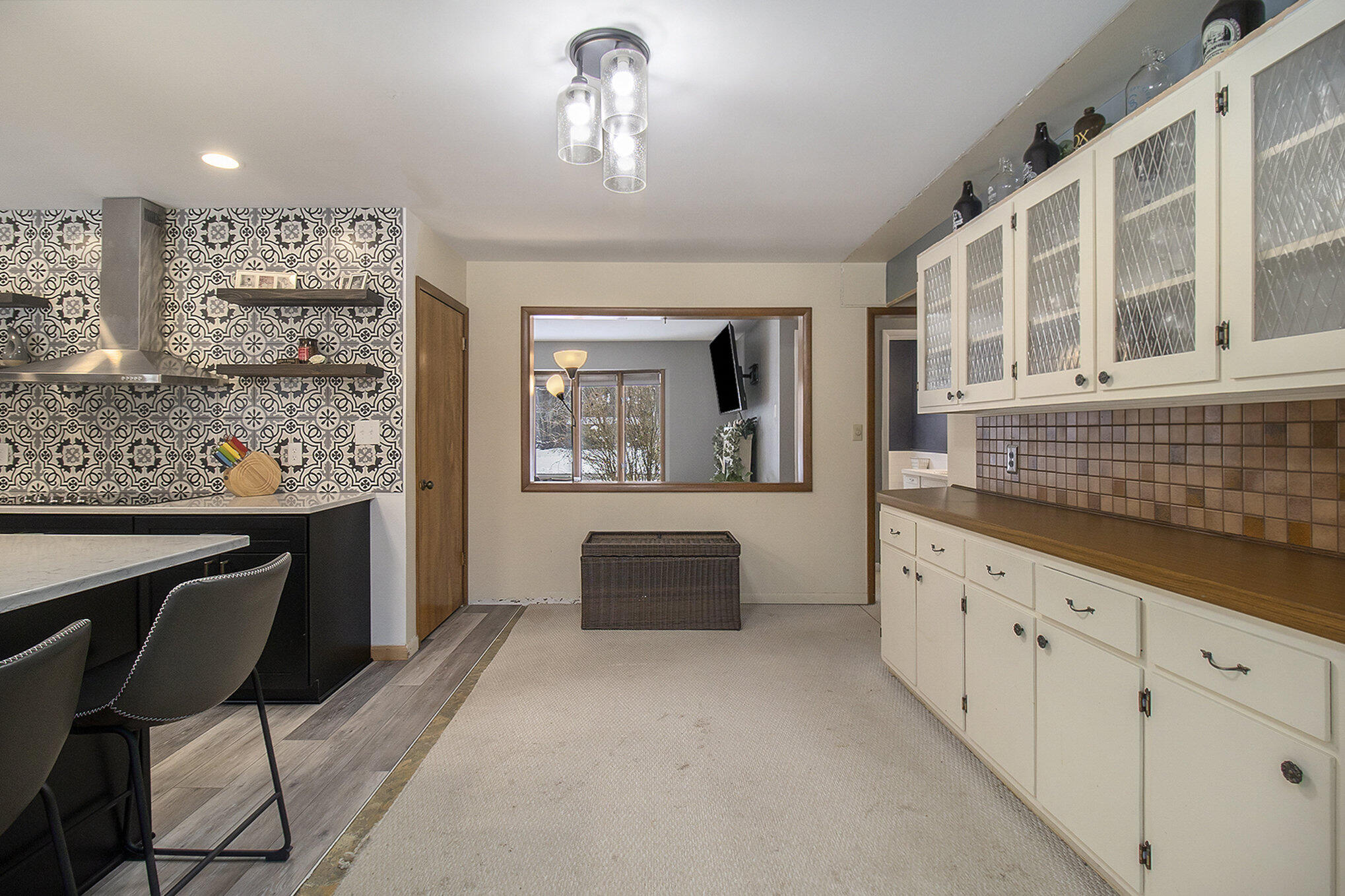 9077 Pinebrook Drive