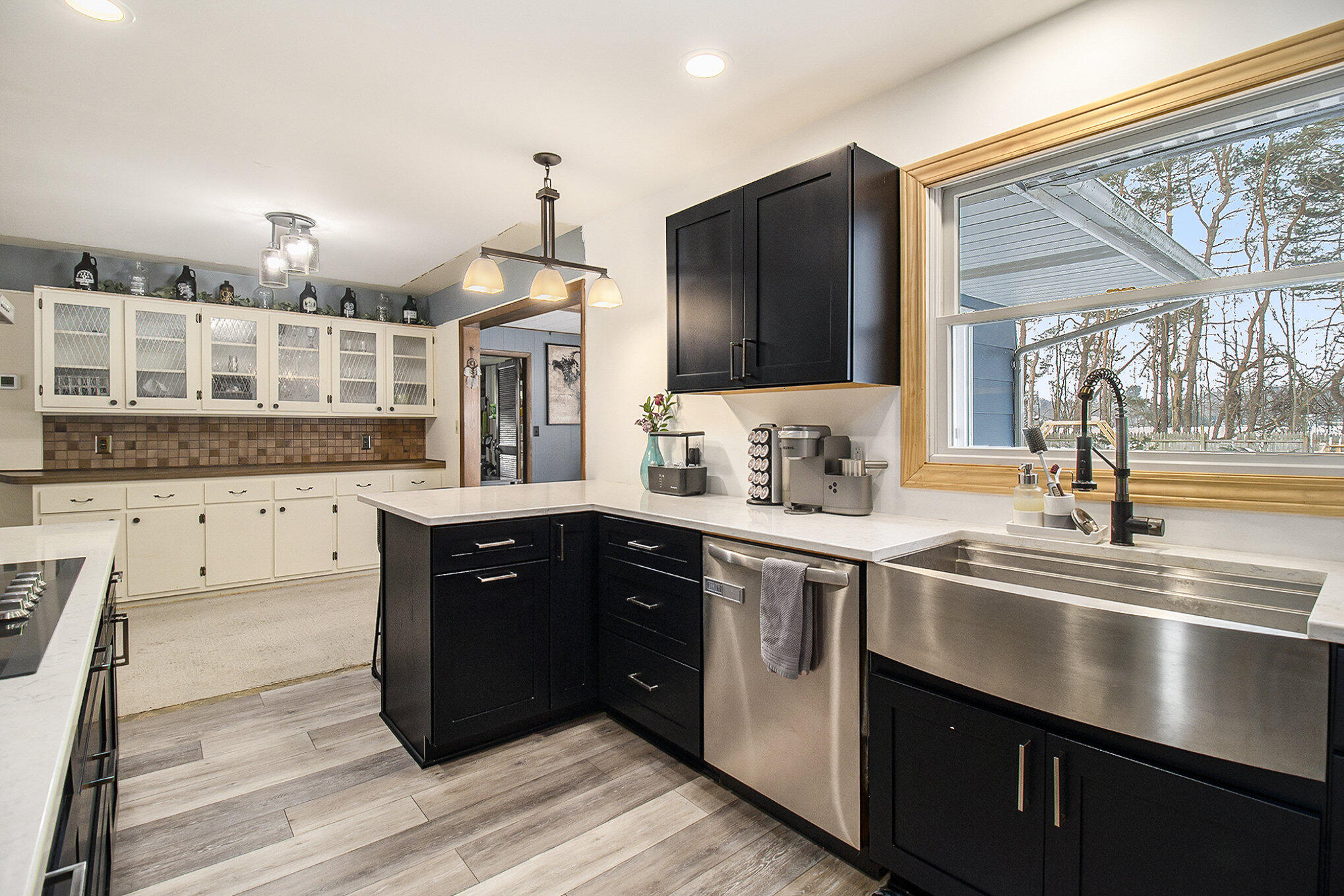 9077 Pinebrook Drive