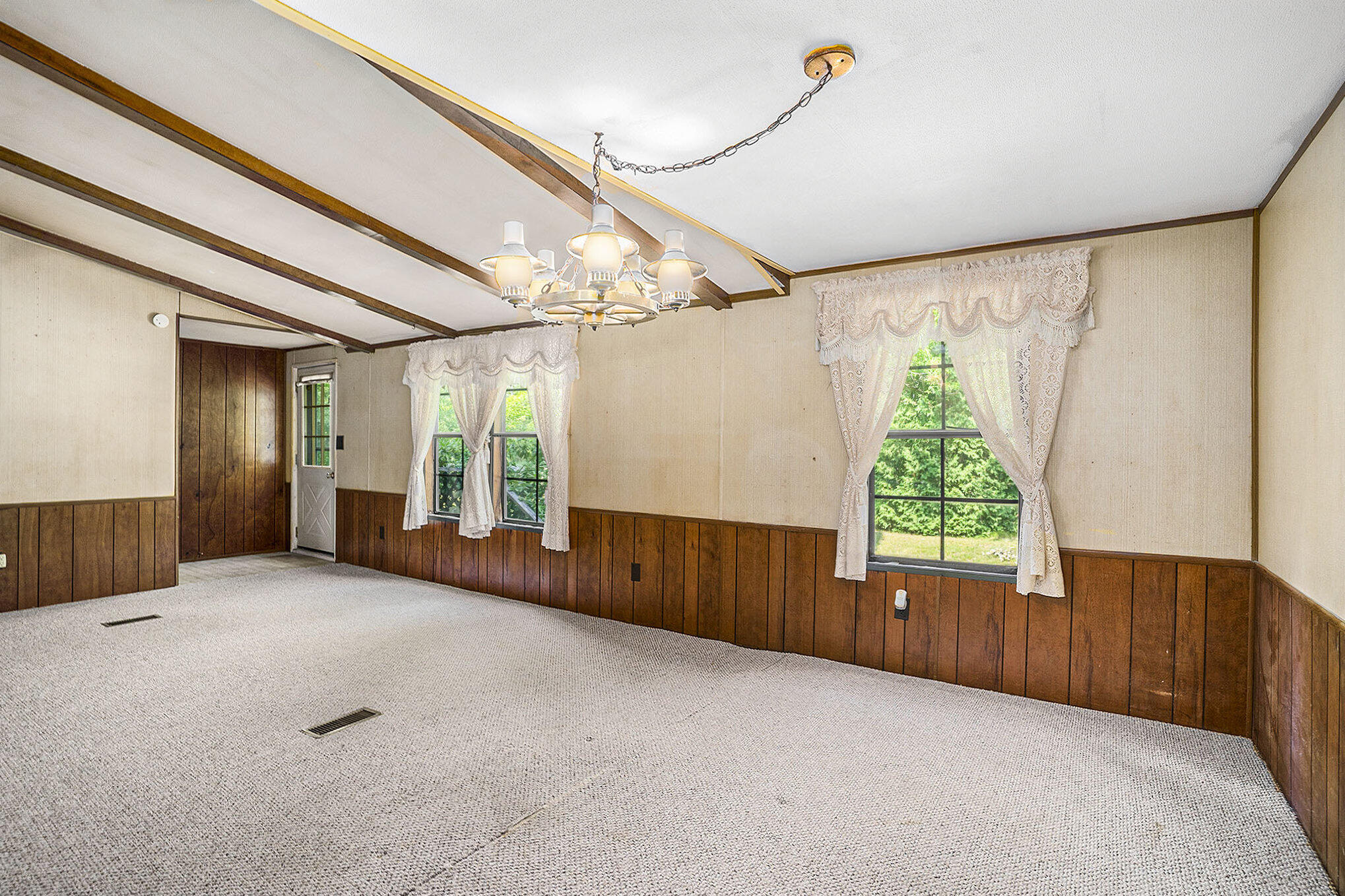 3737 Cloverville Road