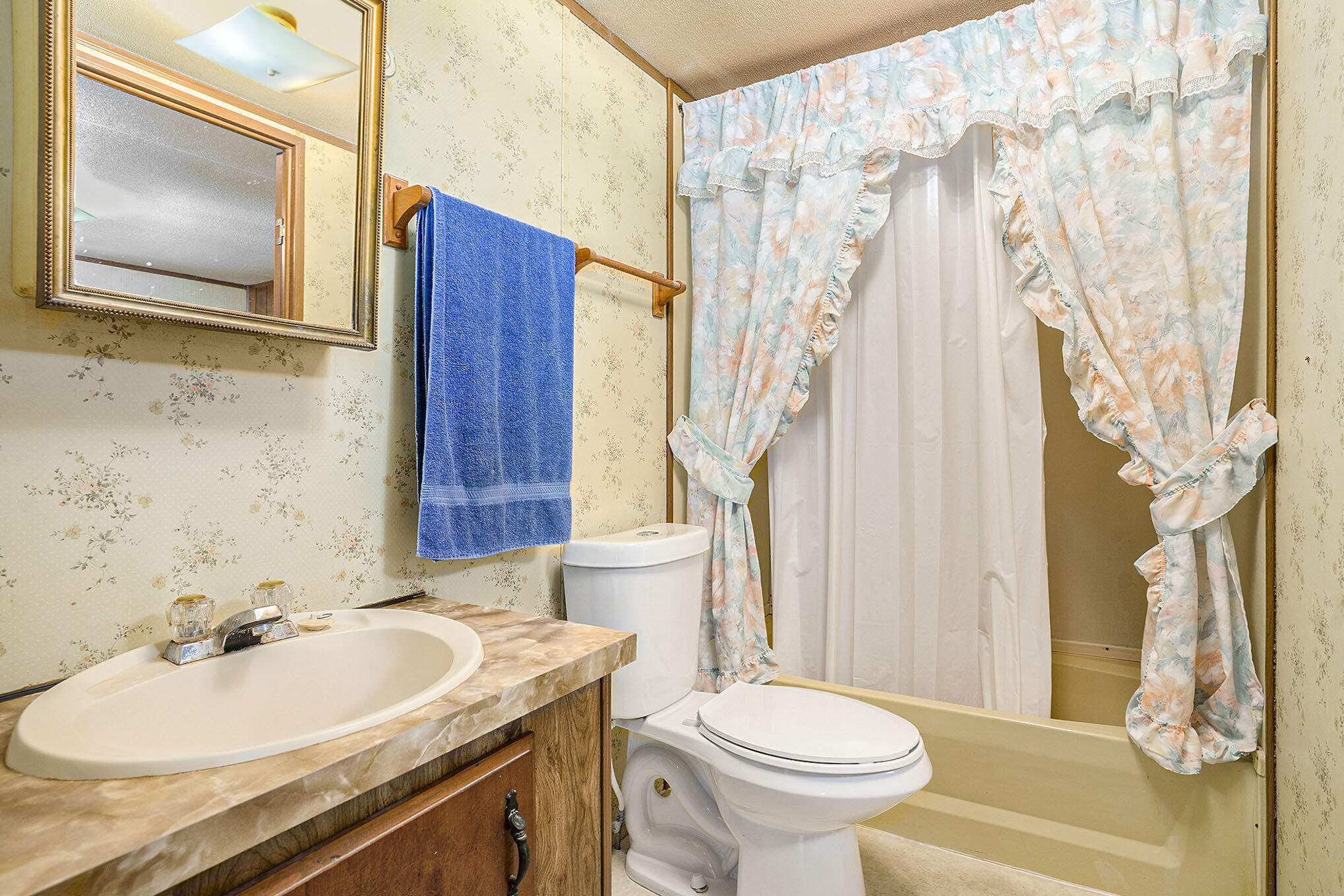 3737 Cloverville Road