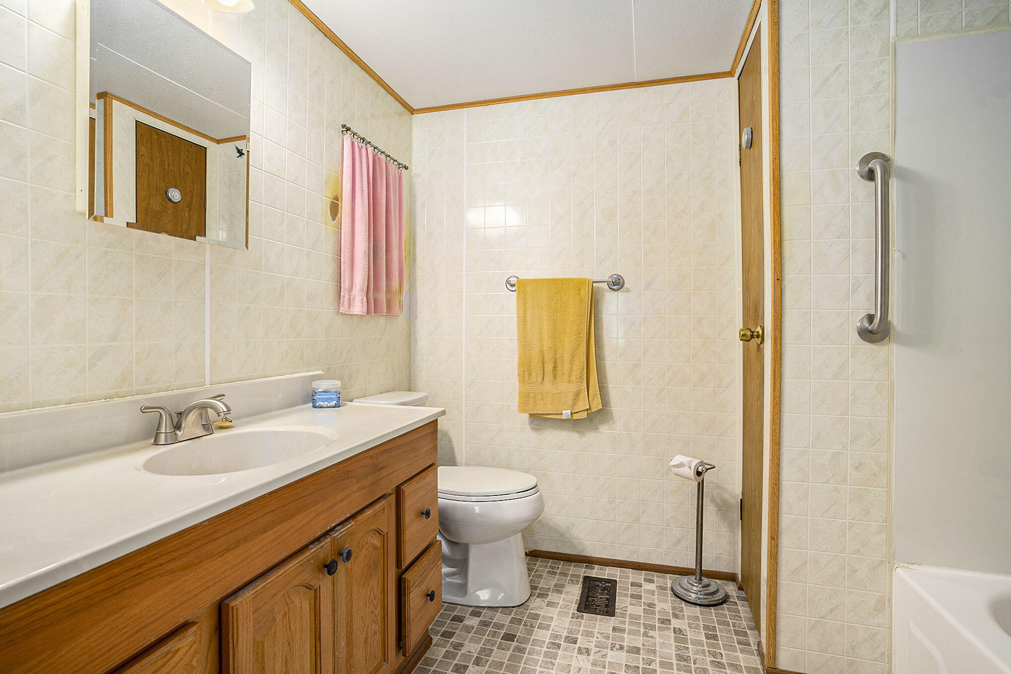 3737 Cloverville Road