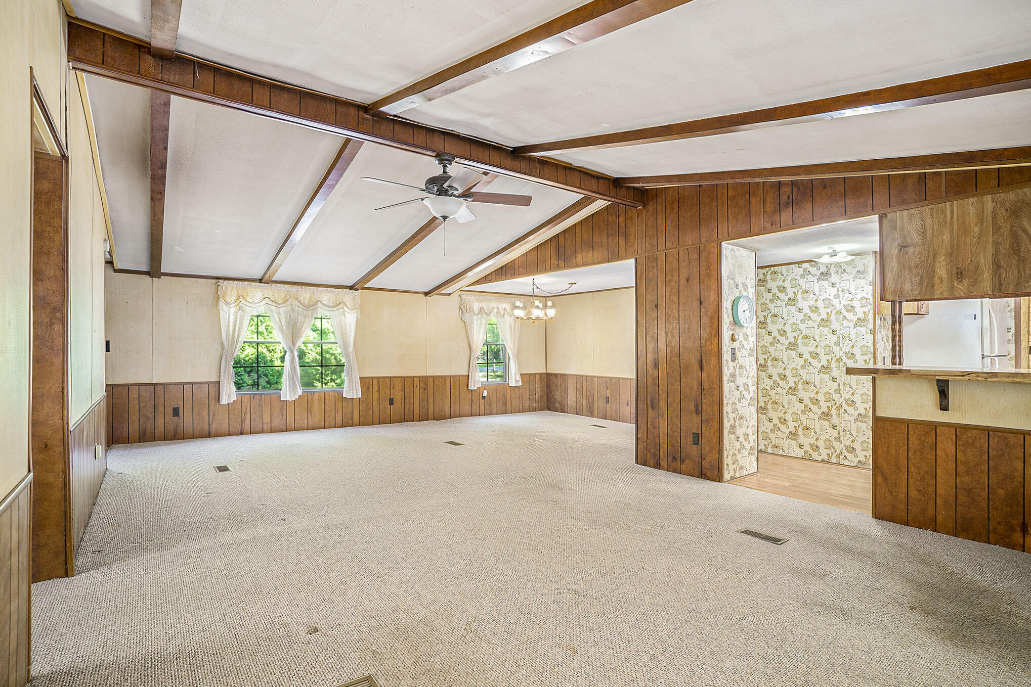 3737 Cloverville Road