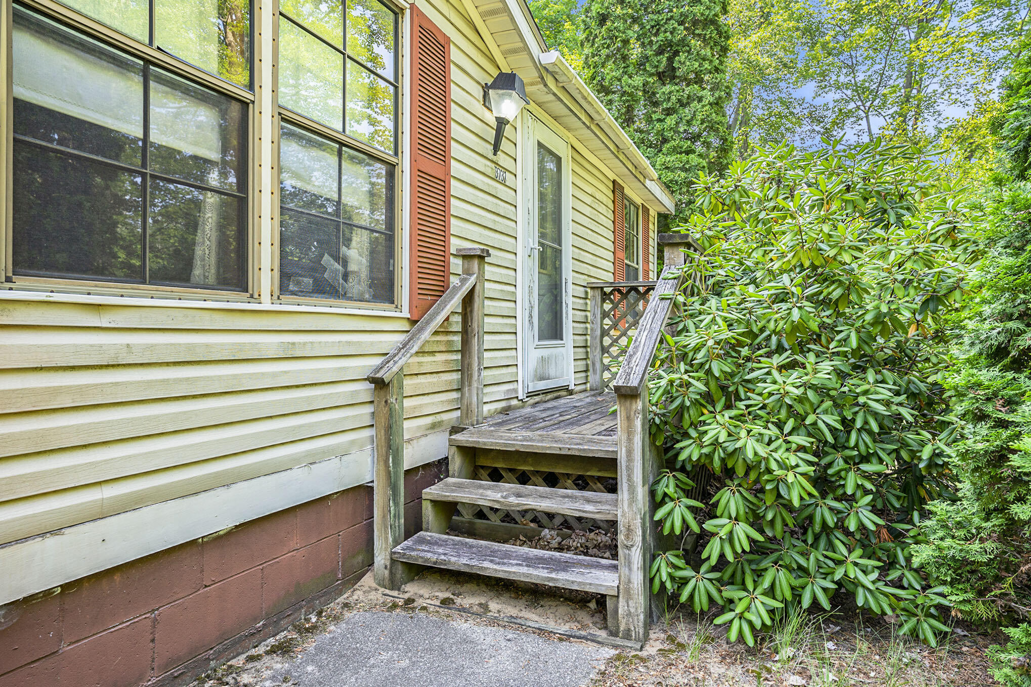 3737 Cloverville Road