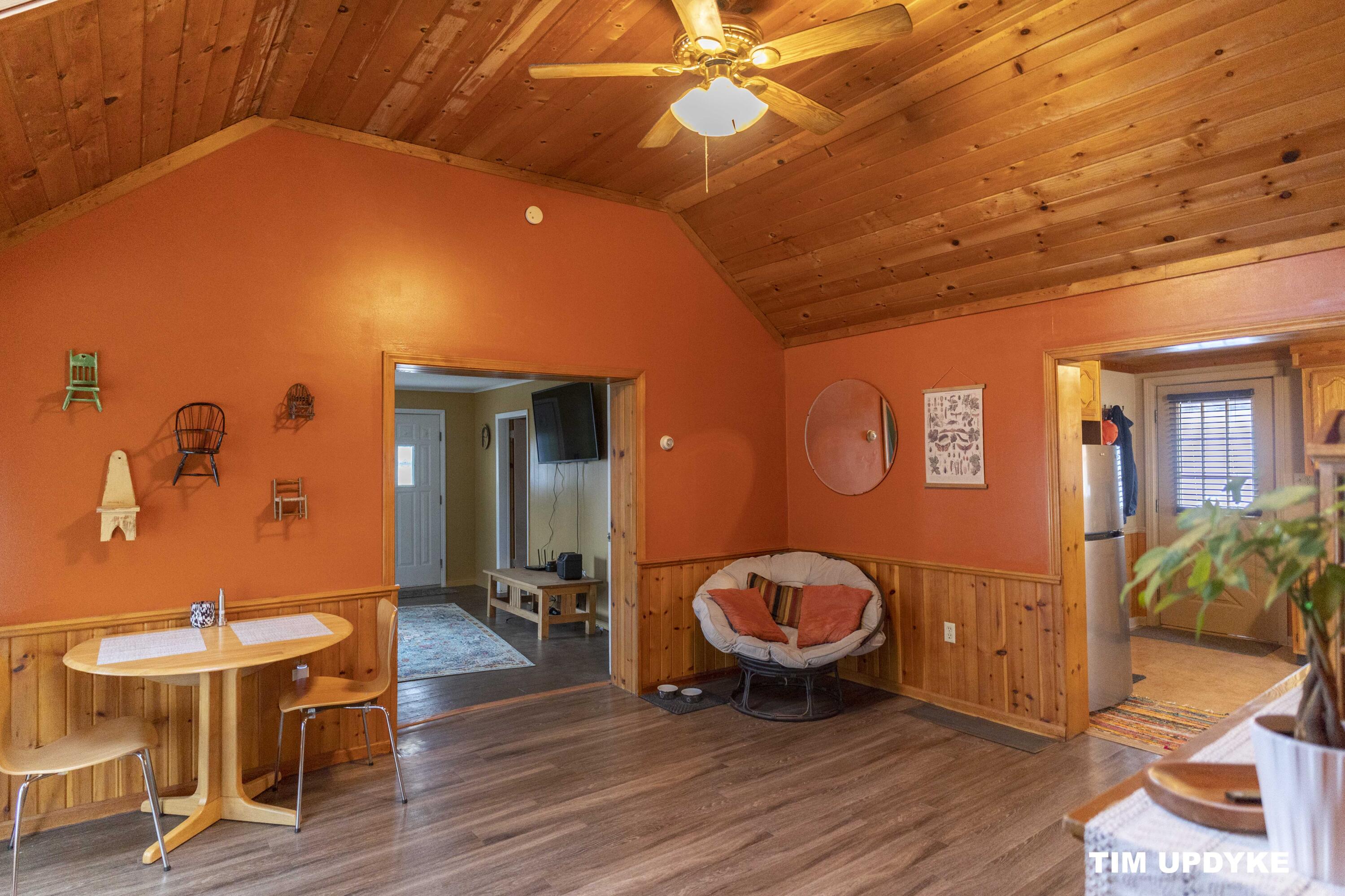 4946 Onsikamme Street