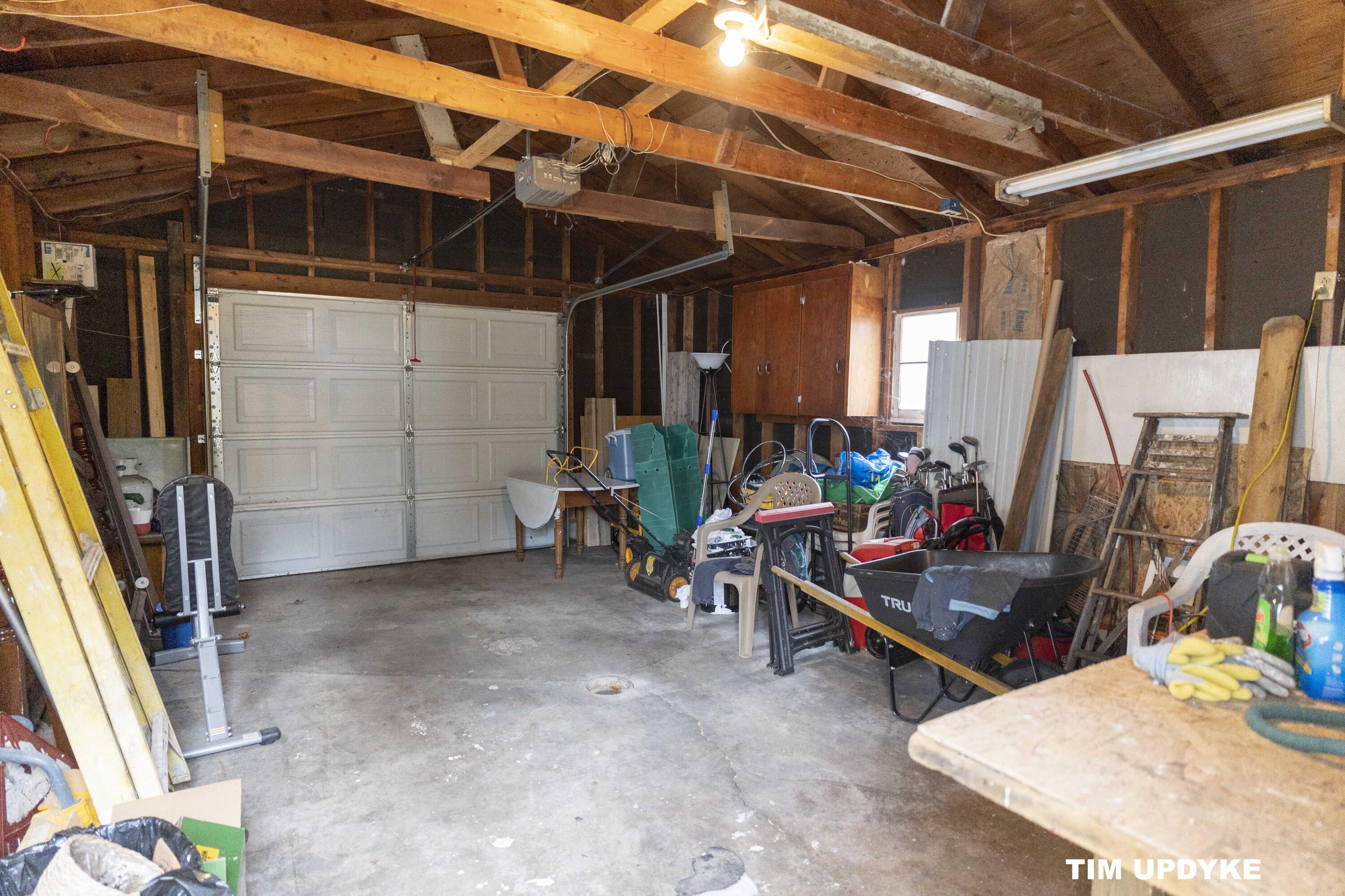 4946 Onsikamme Street