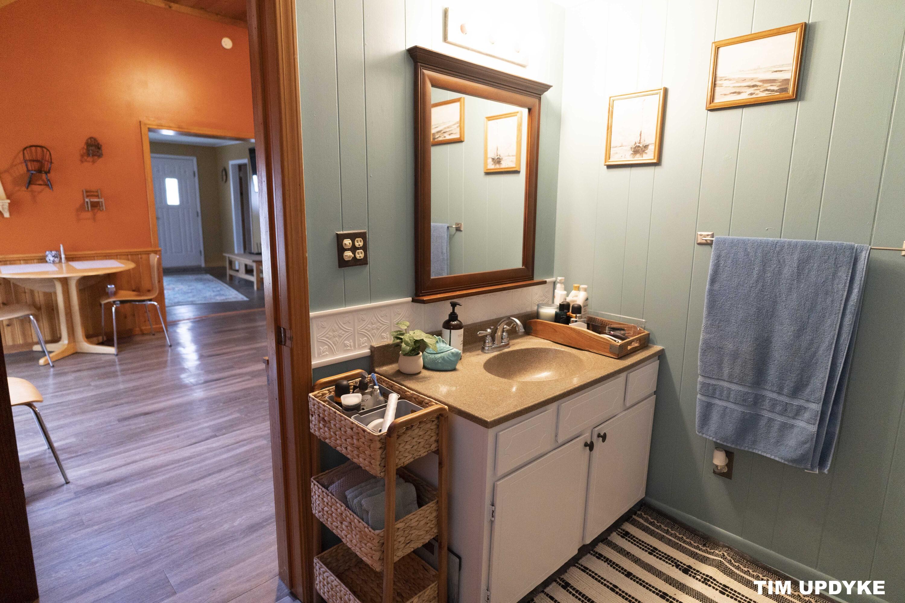 4946 Onsikamme Street