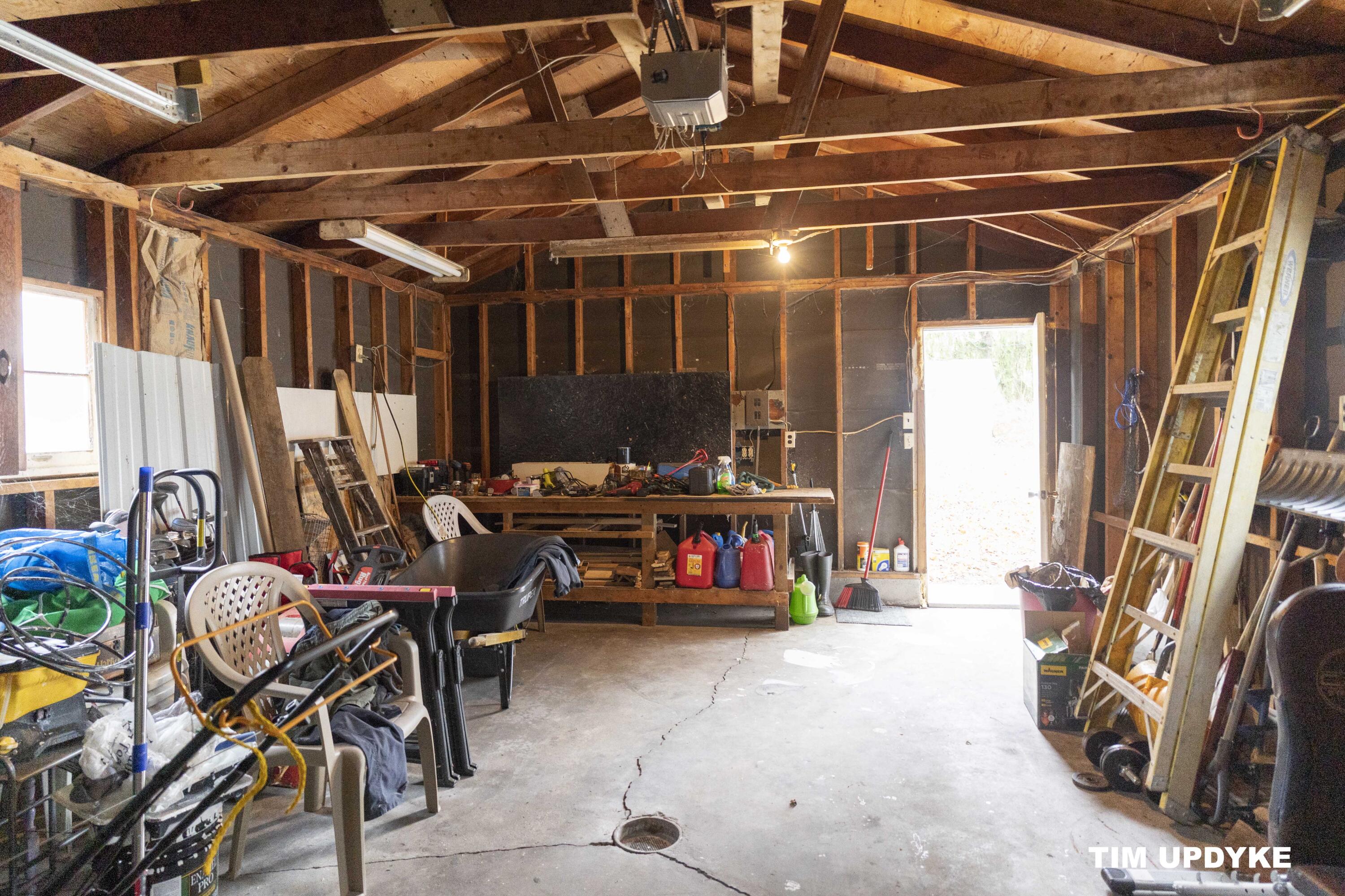 4946 Onsikamme Street