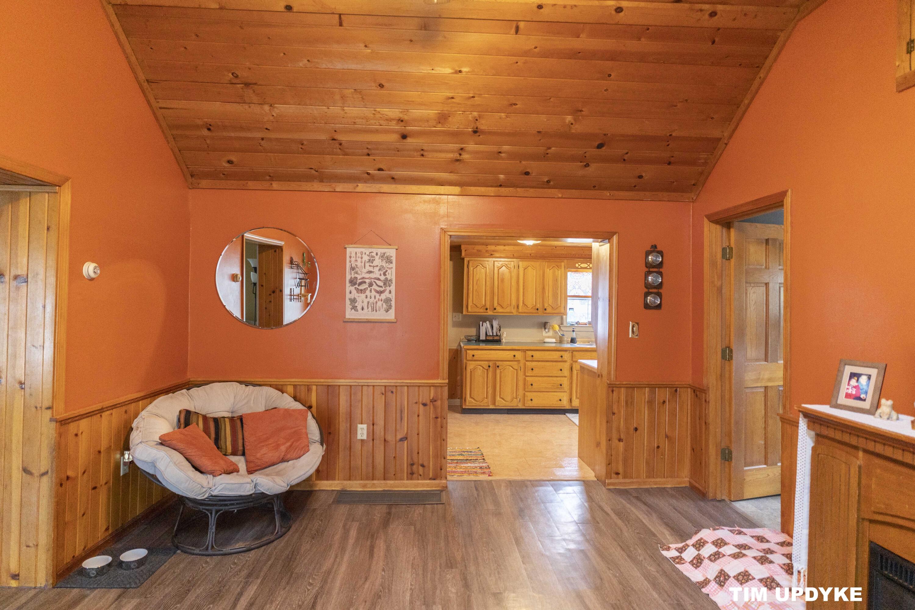 4946 Onsikamme Street