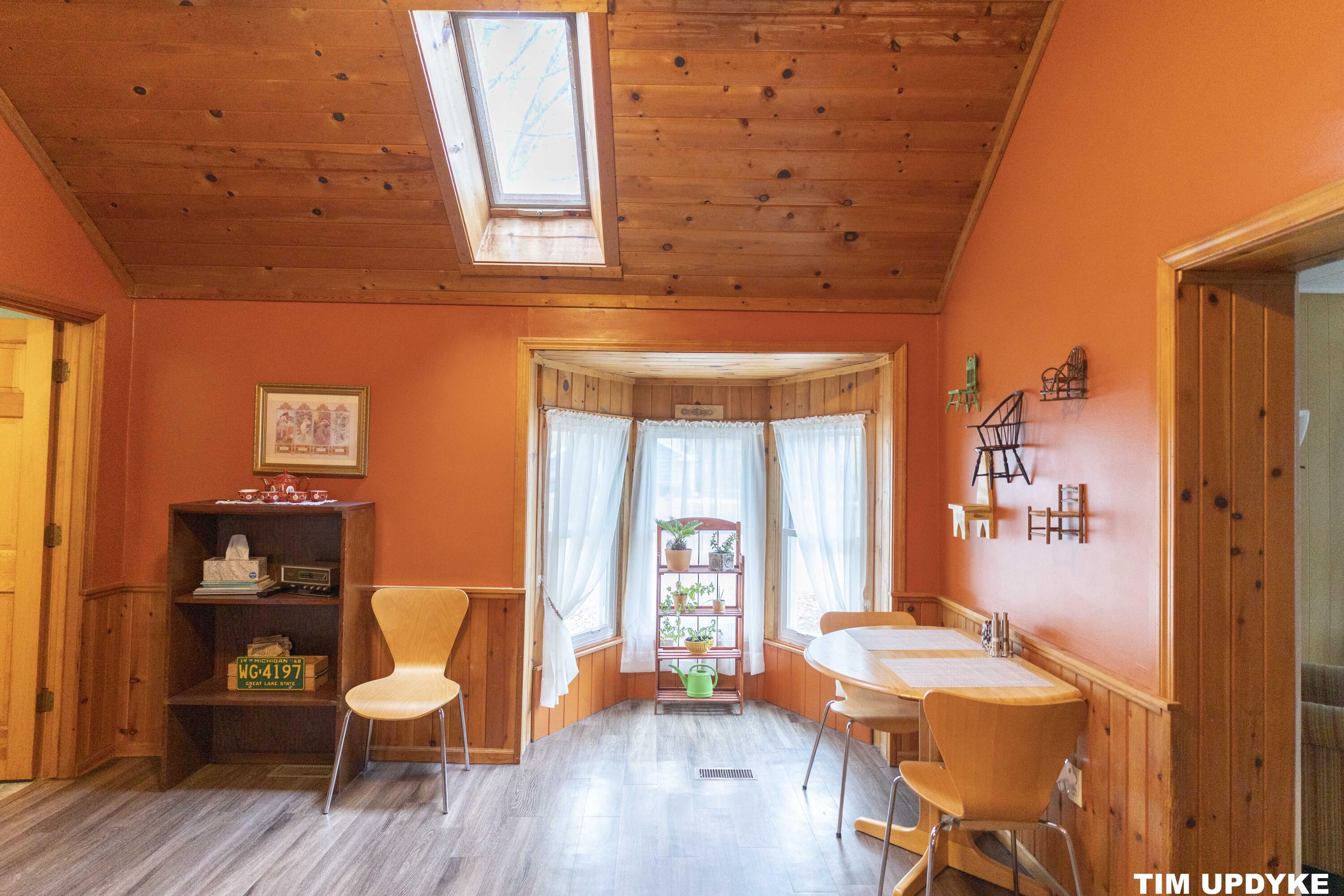 4946 Onsikamme Street