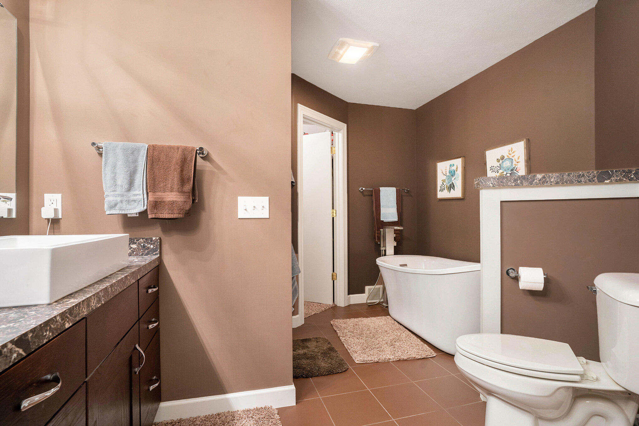 1453 N Peterson Road