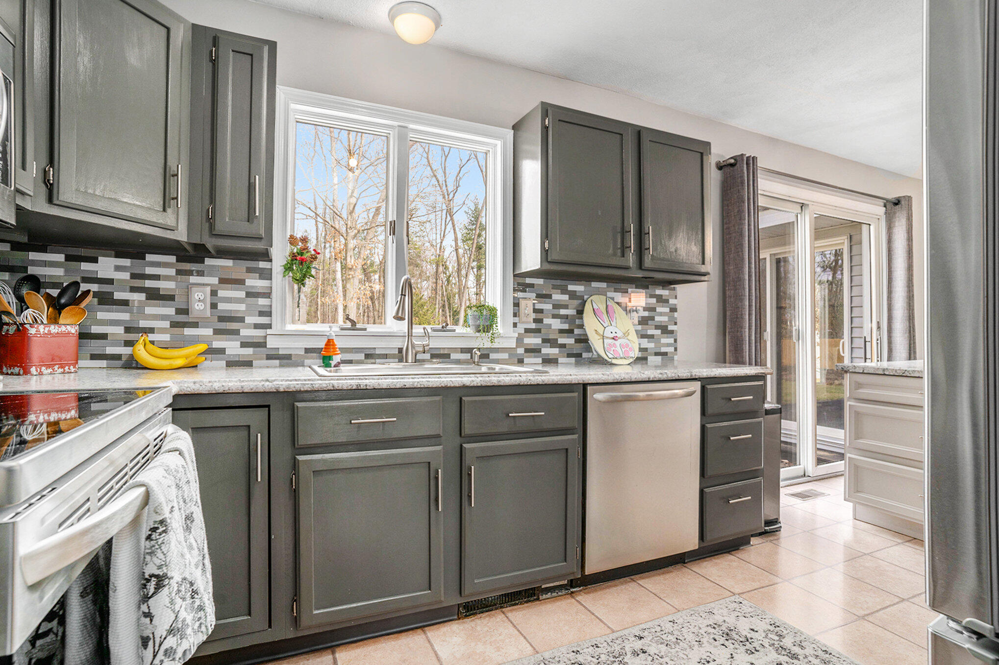 1244 N Robinhood Drive