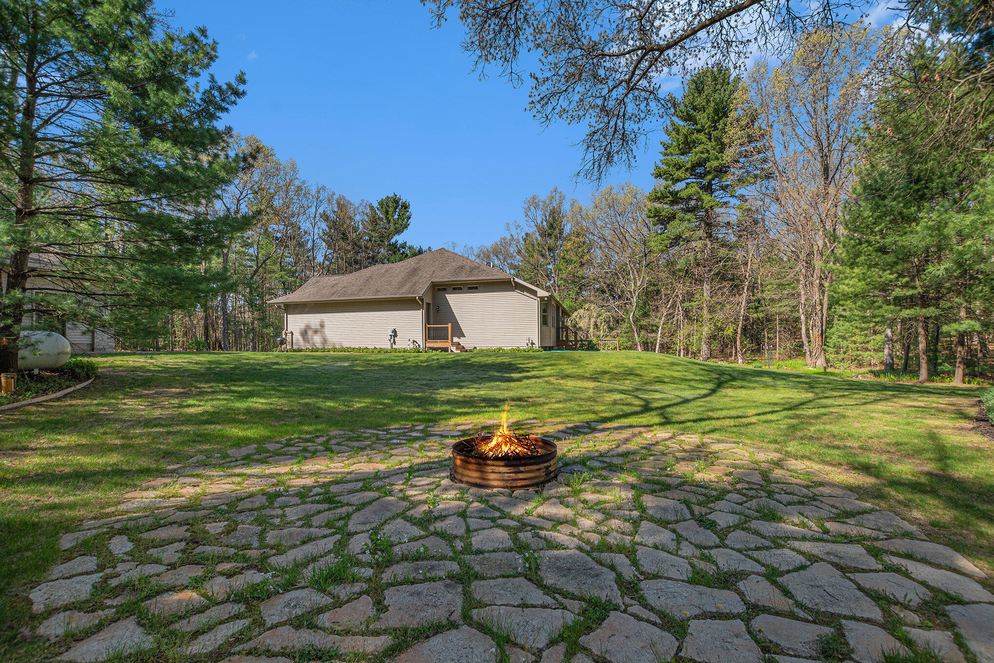 999 Holton Whitehall Road