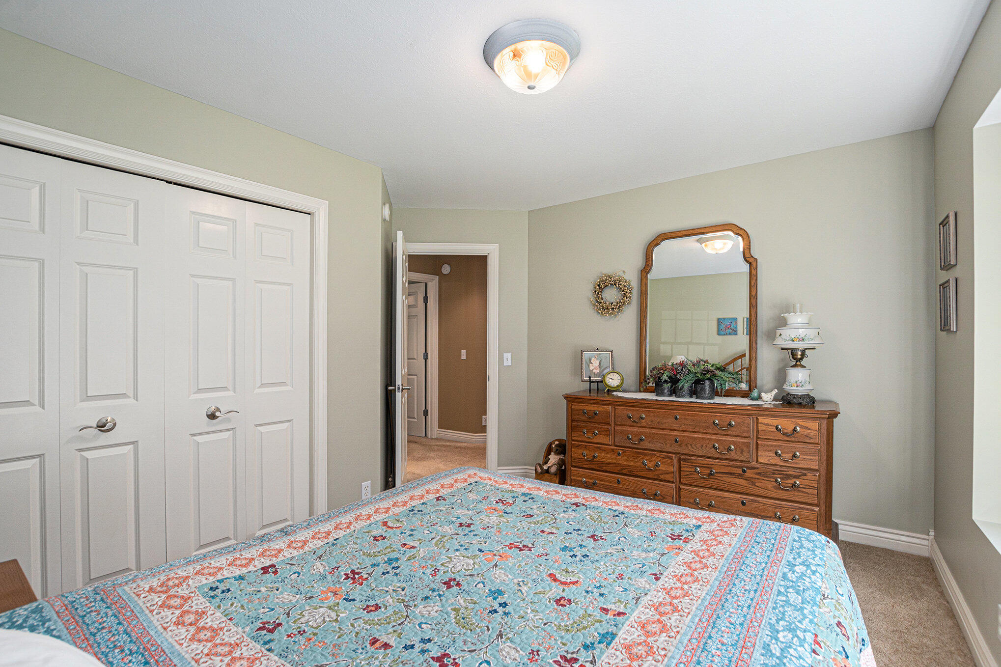 999 Holton Whitehall Road