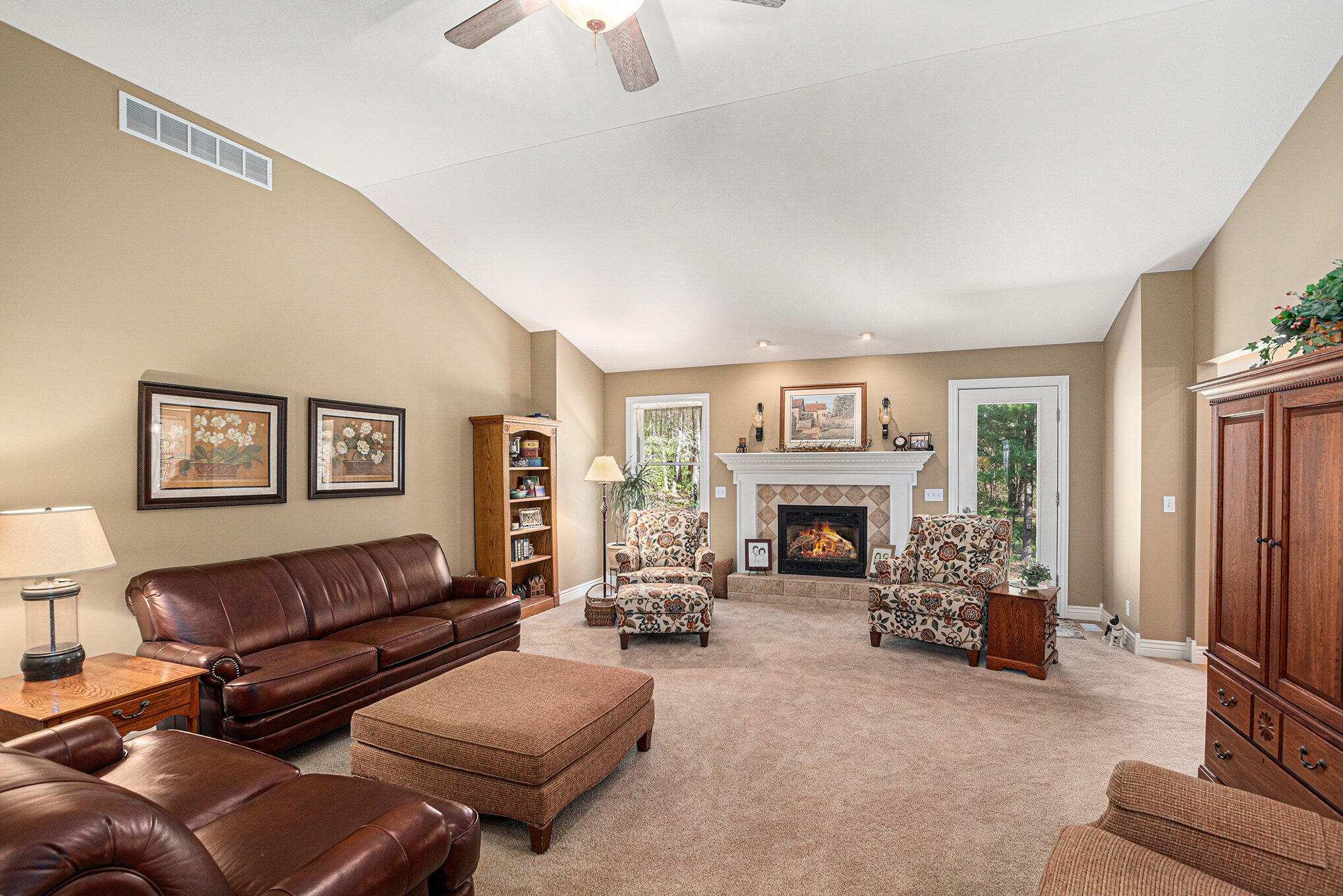 999 Holton Whitehall Road