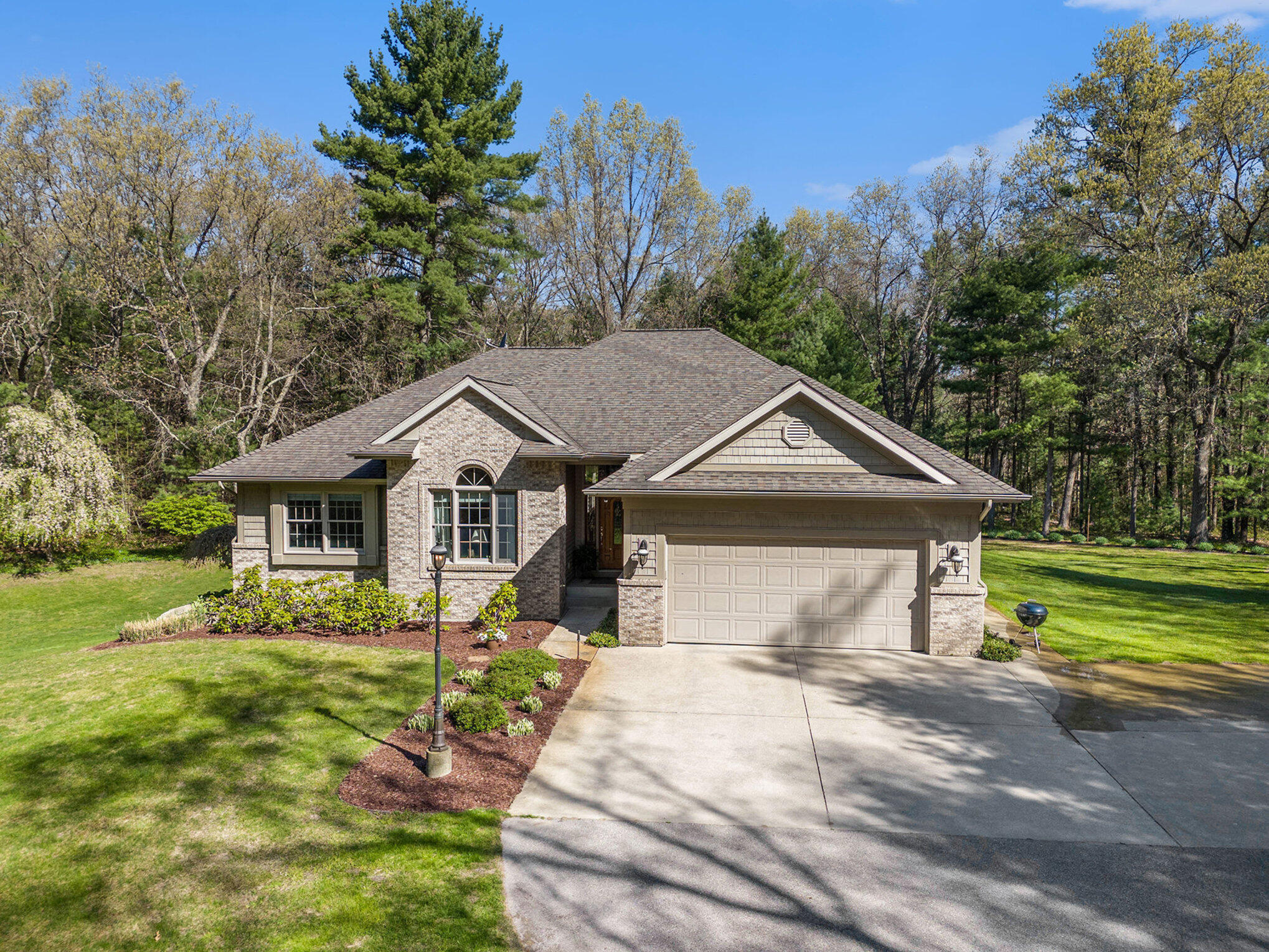 999 Holton Whitehall Road