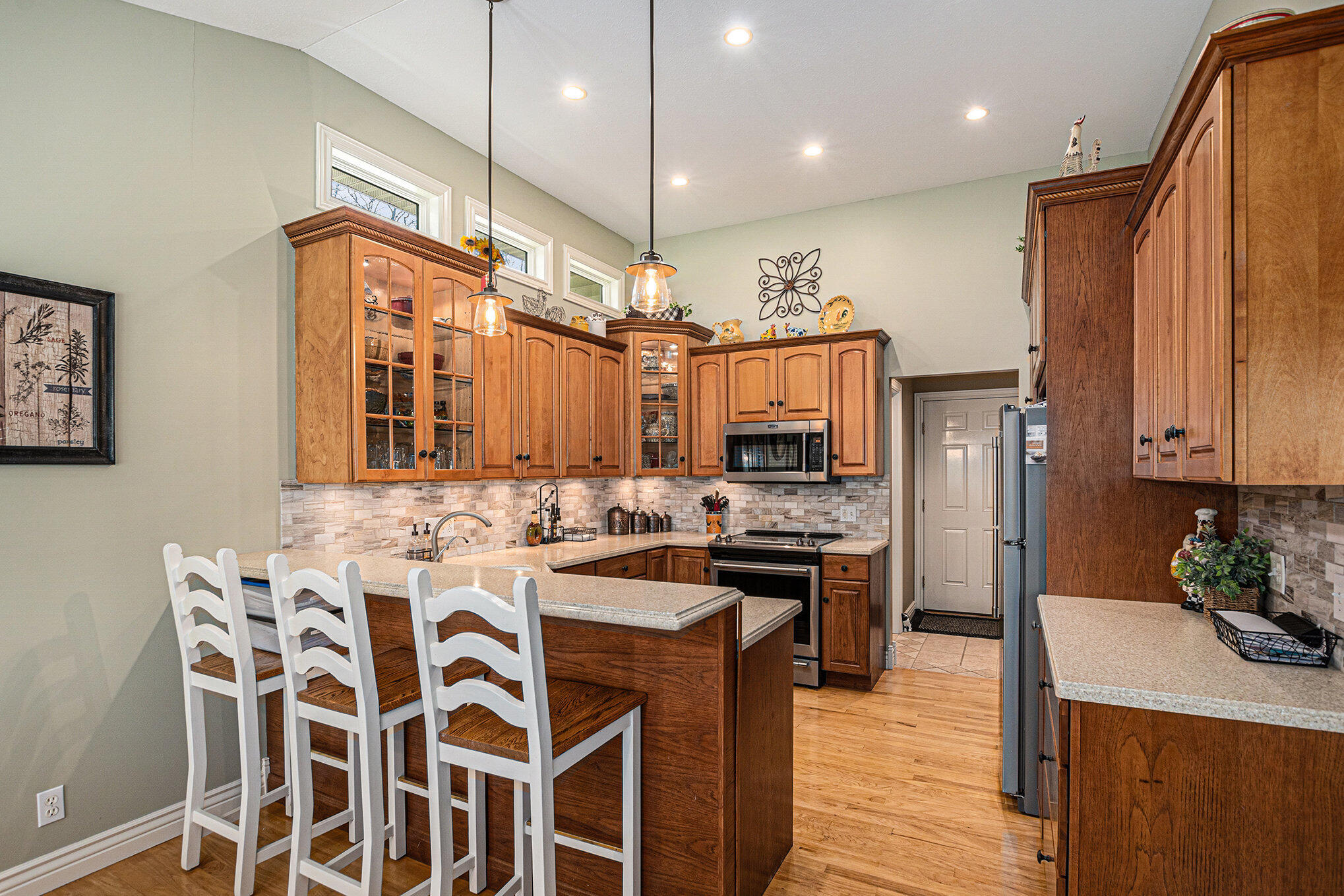 999 Holton Whitehall Road