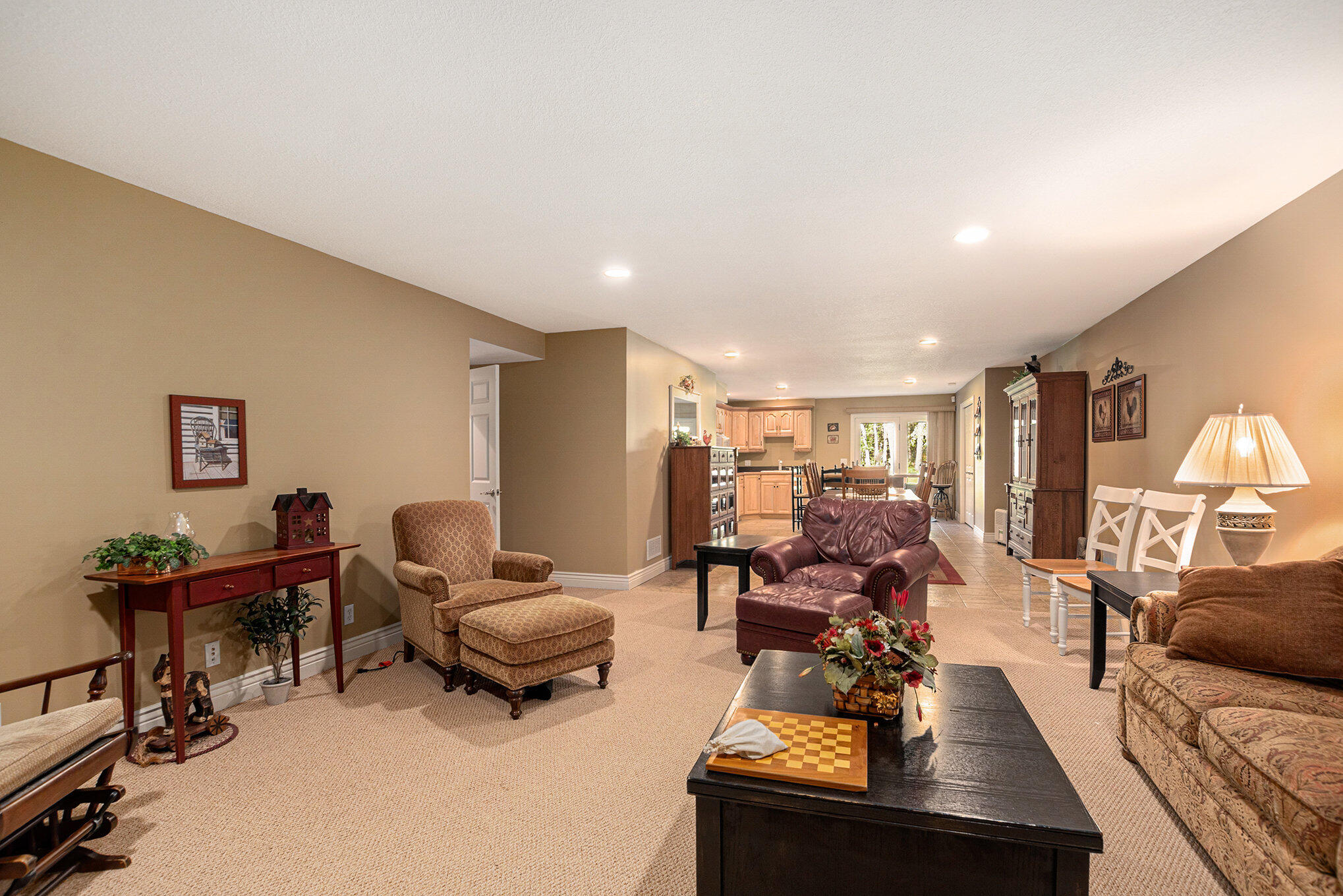 999 Holton Whitehall Road