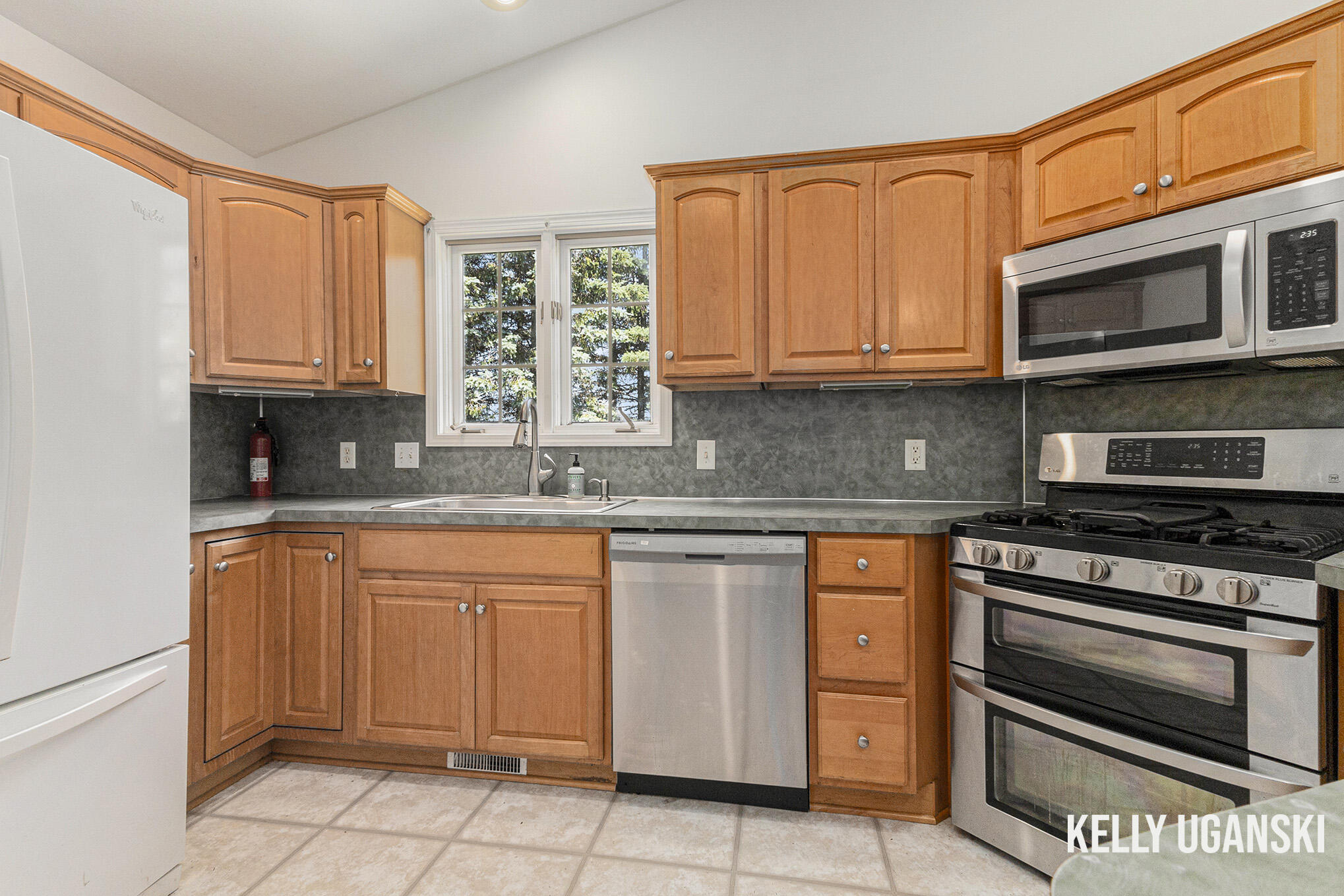 1201 S Timberview Drive