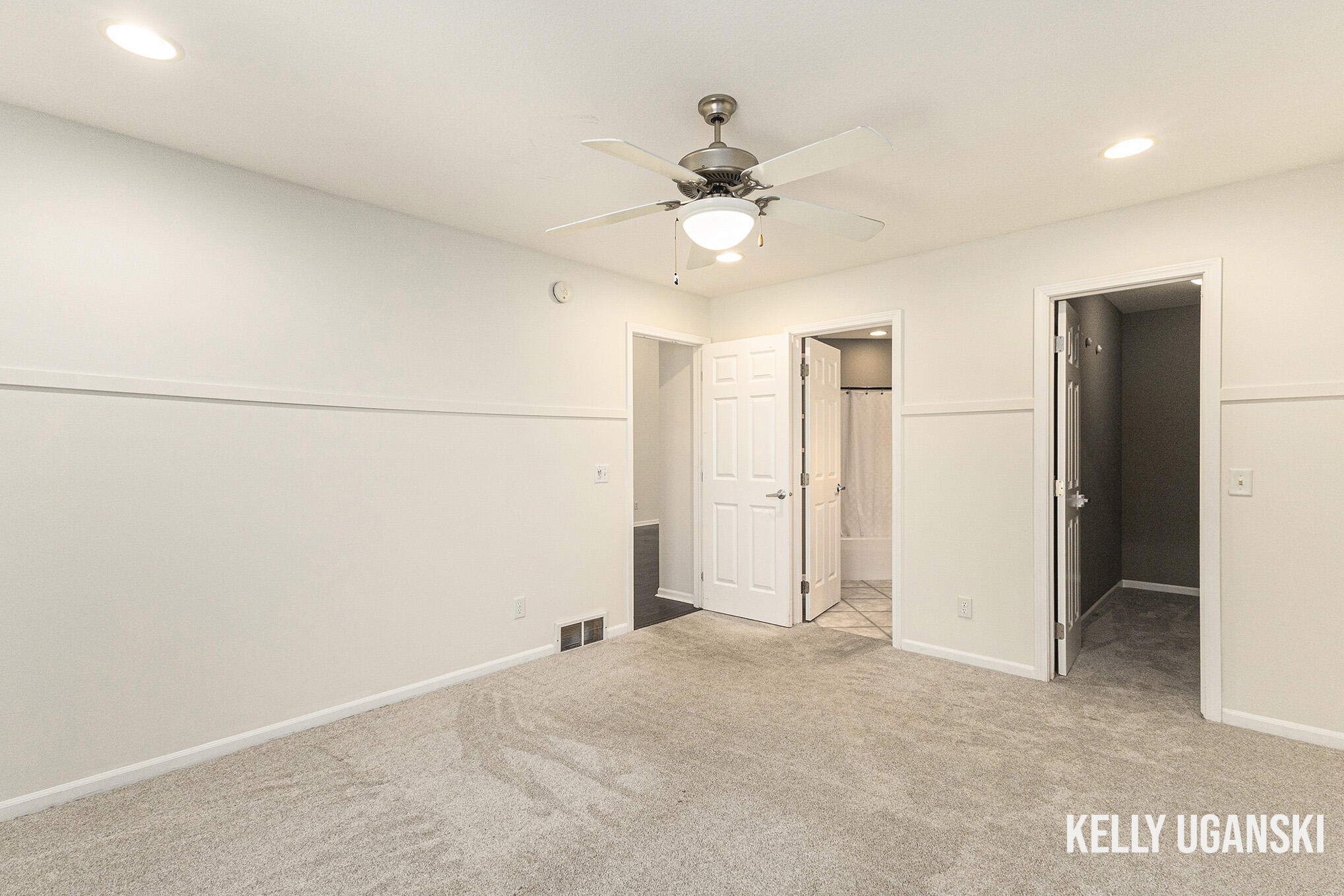 1201 S Timberview Drive