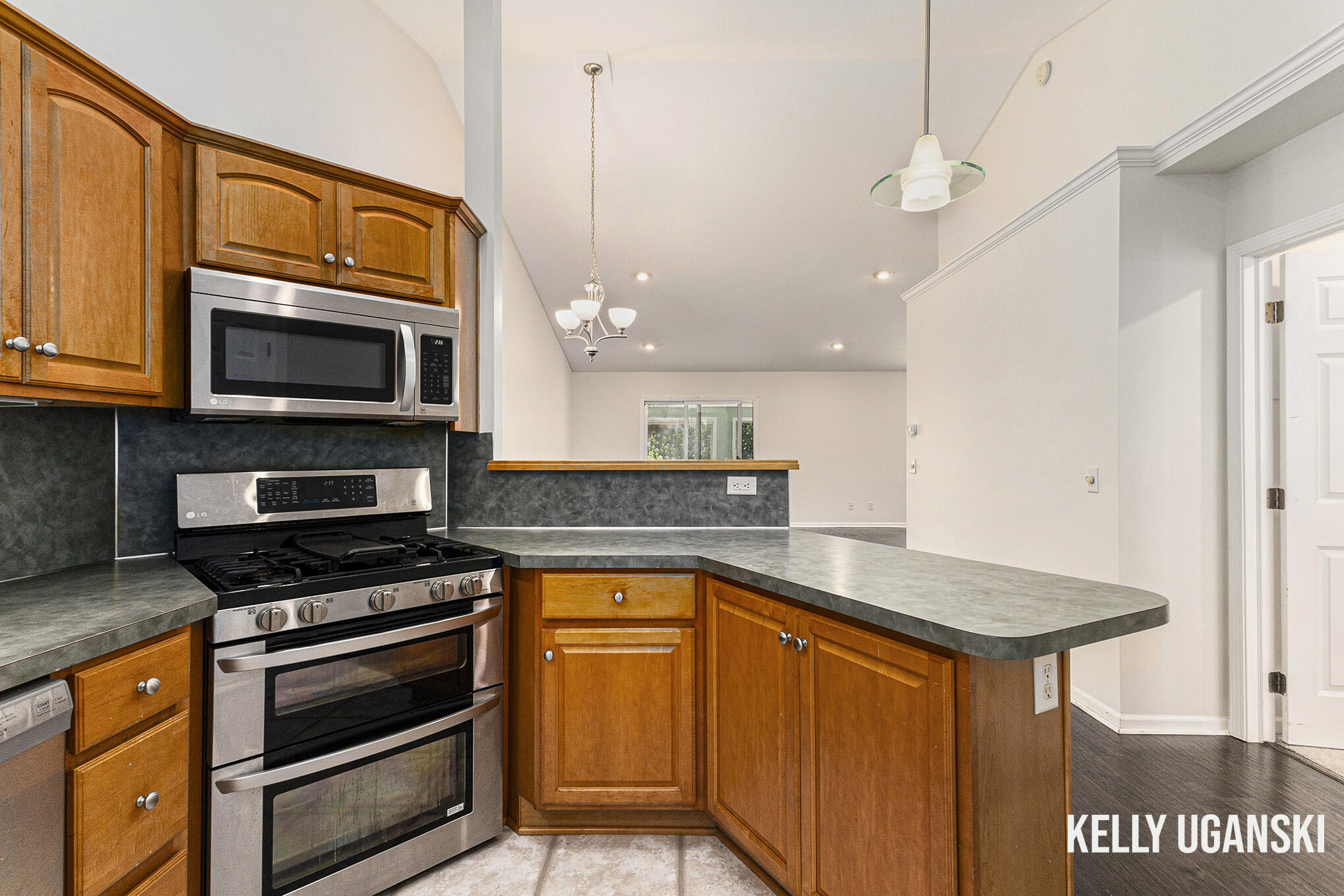 1201 S Timberview Drive