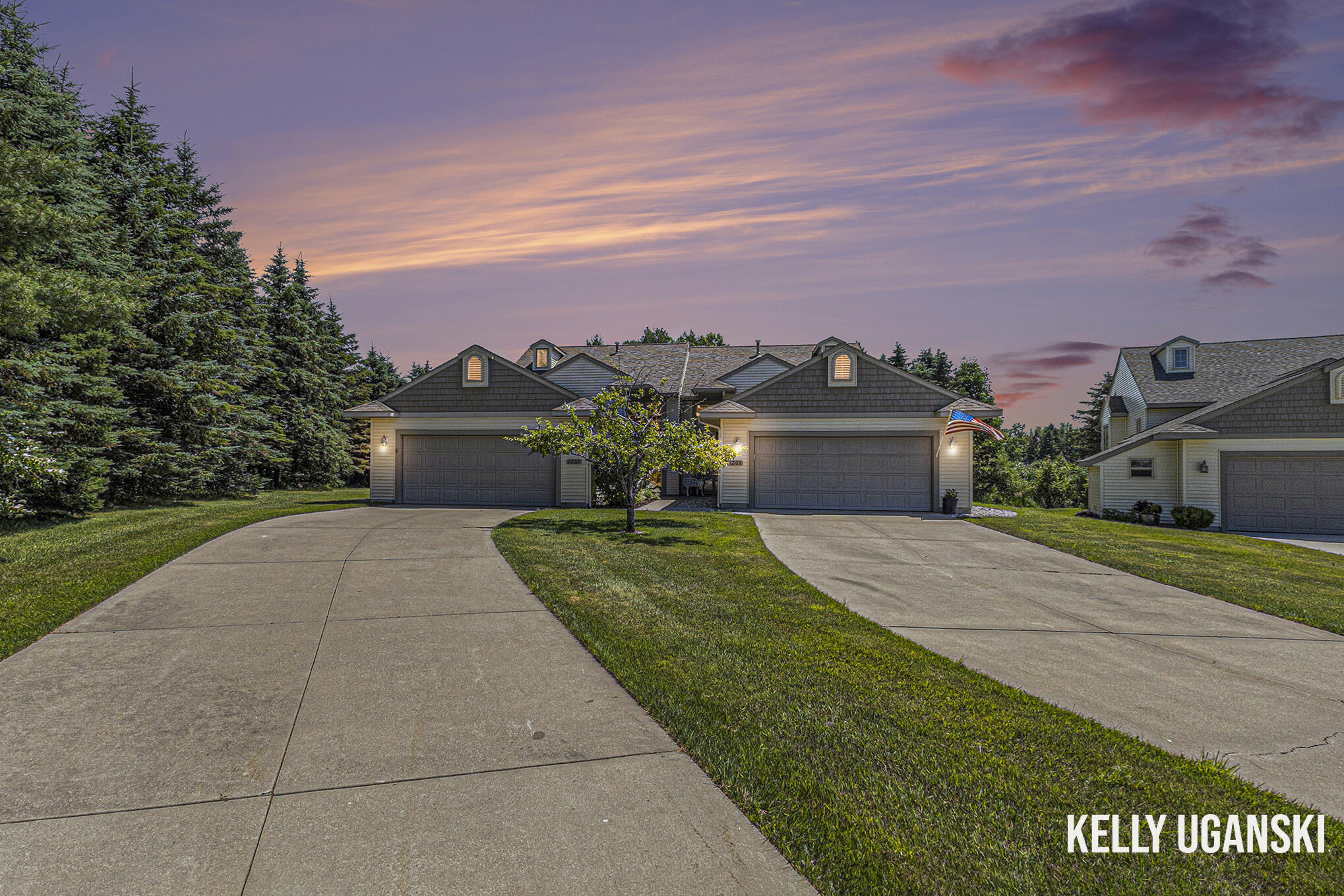 1201 S Timberview Drive