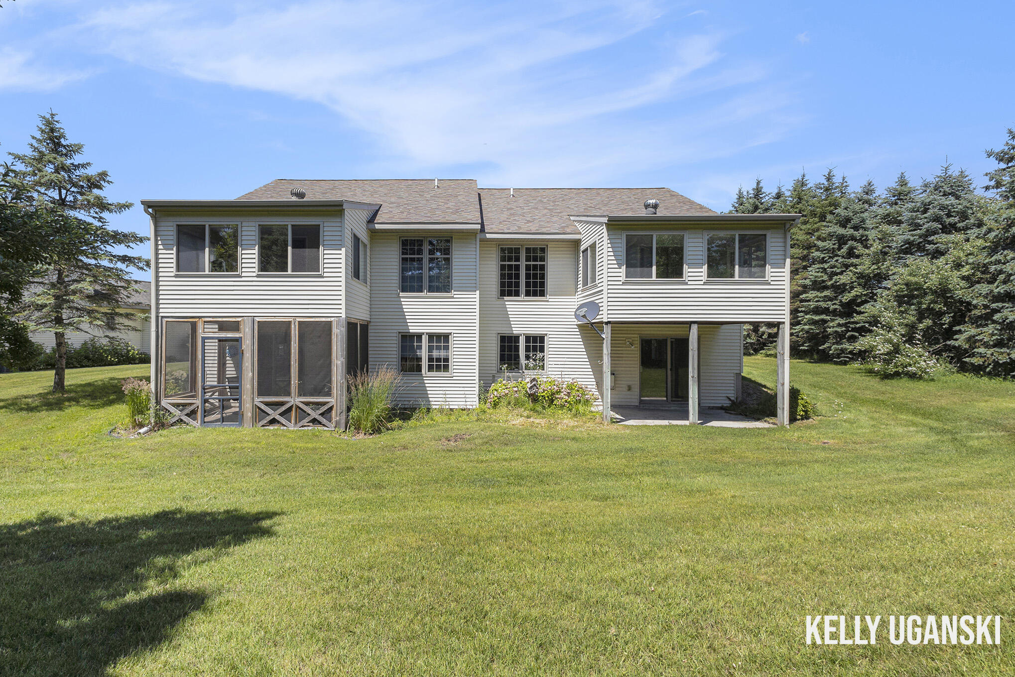 1201 S Timberview Drive