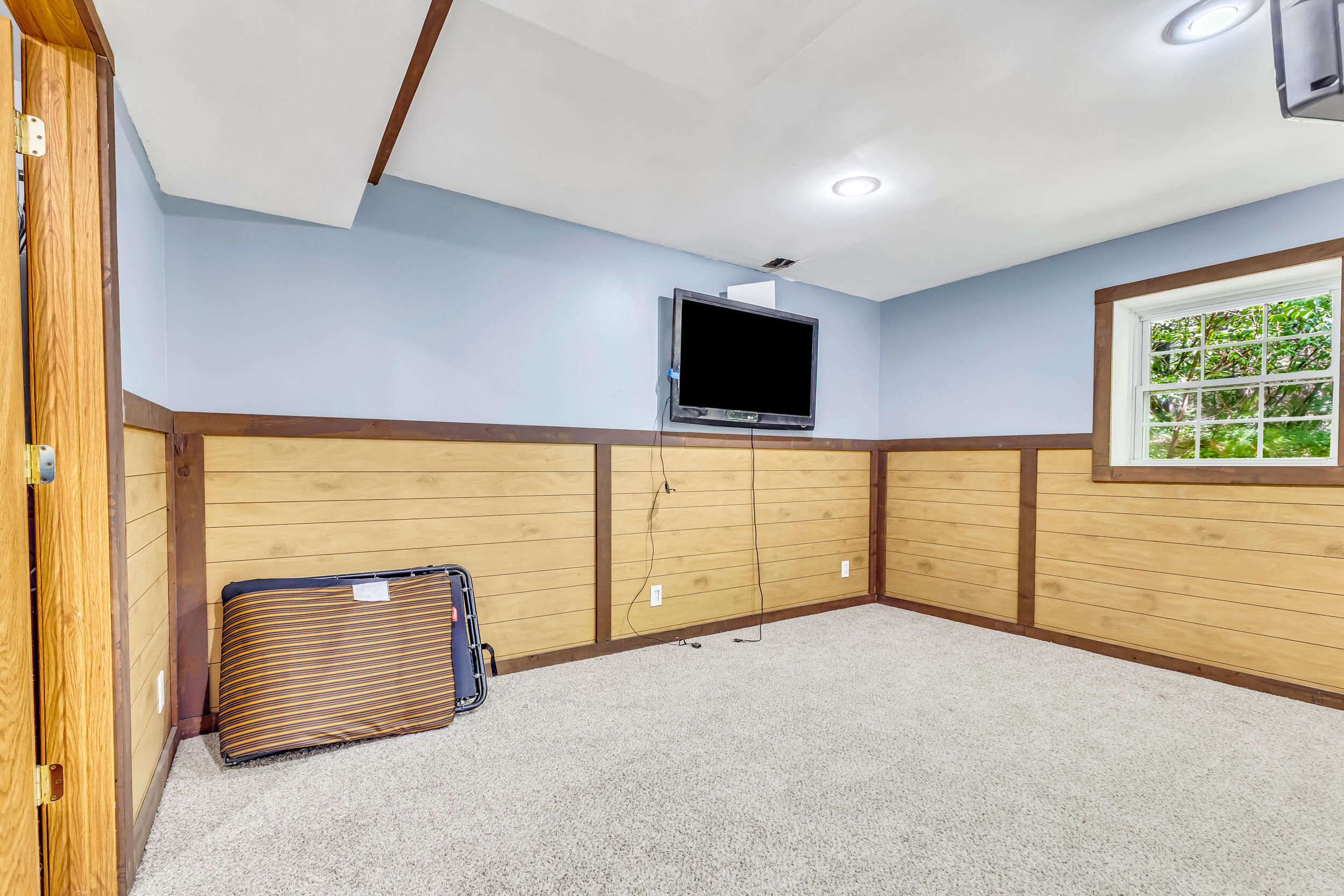 1875 Holton Whitehall Road