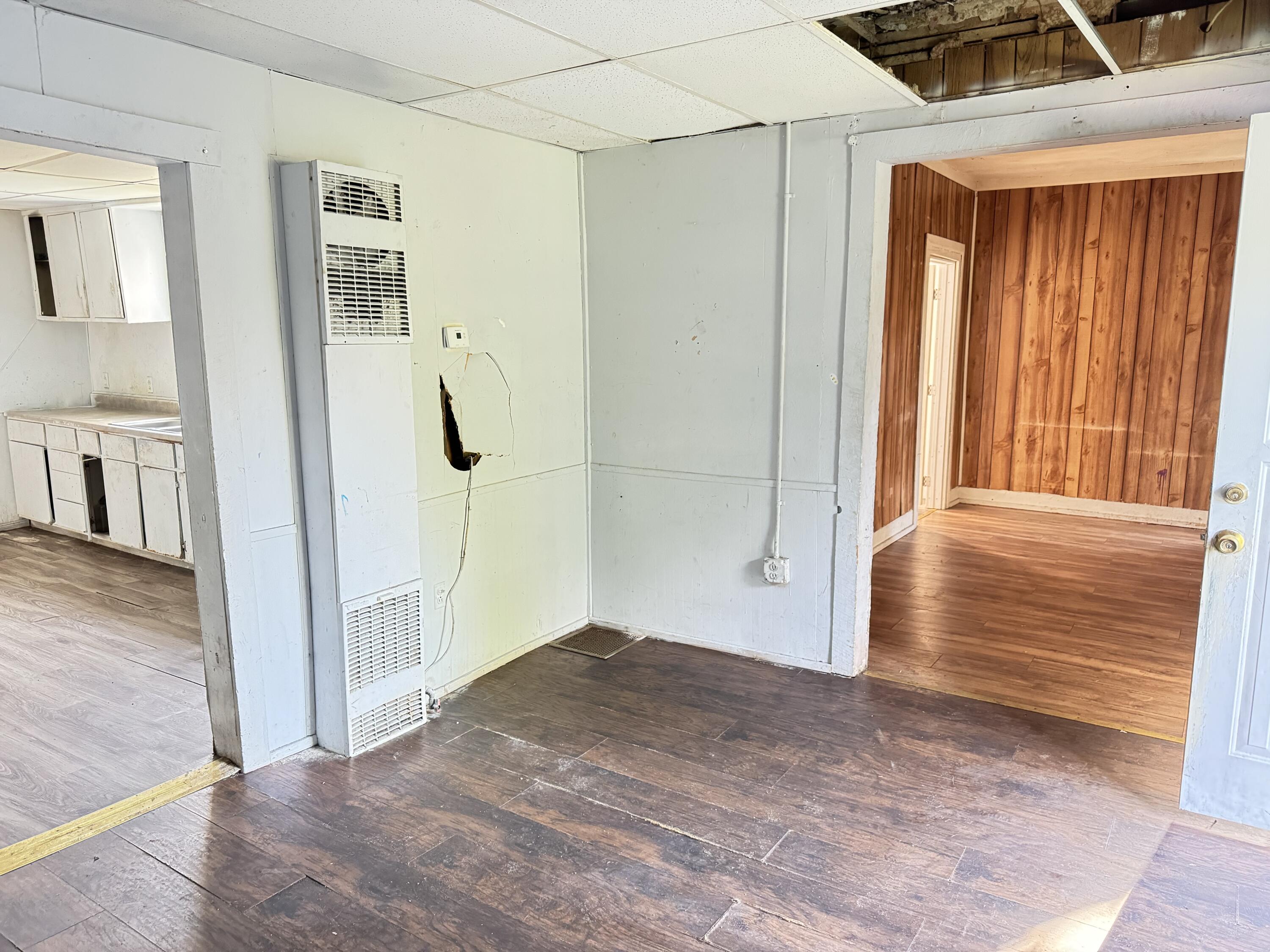 590 Catherine Avenue