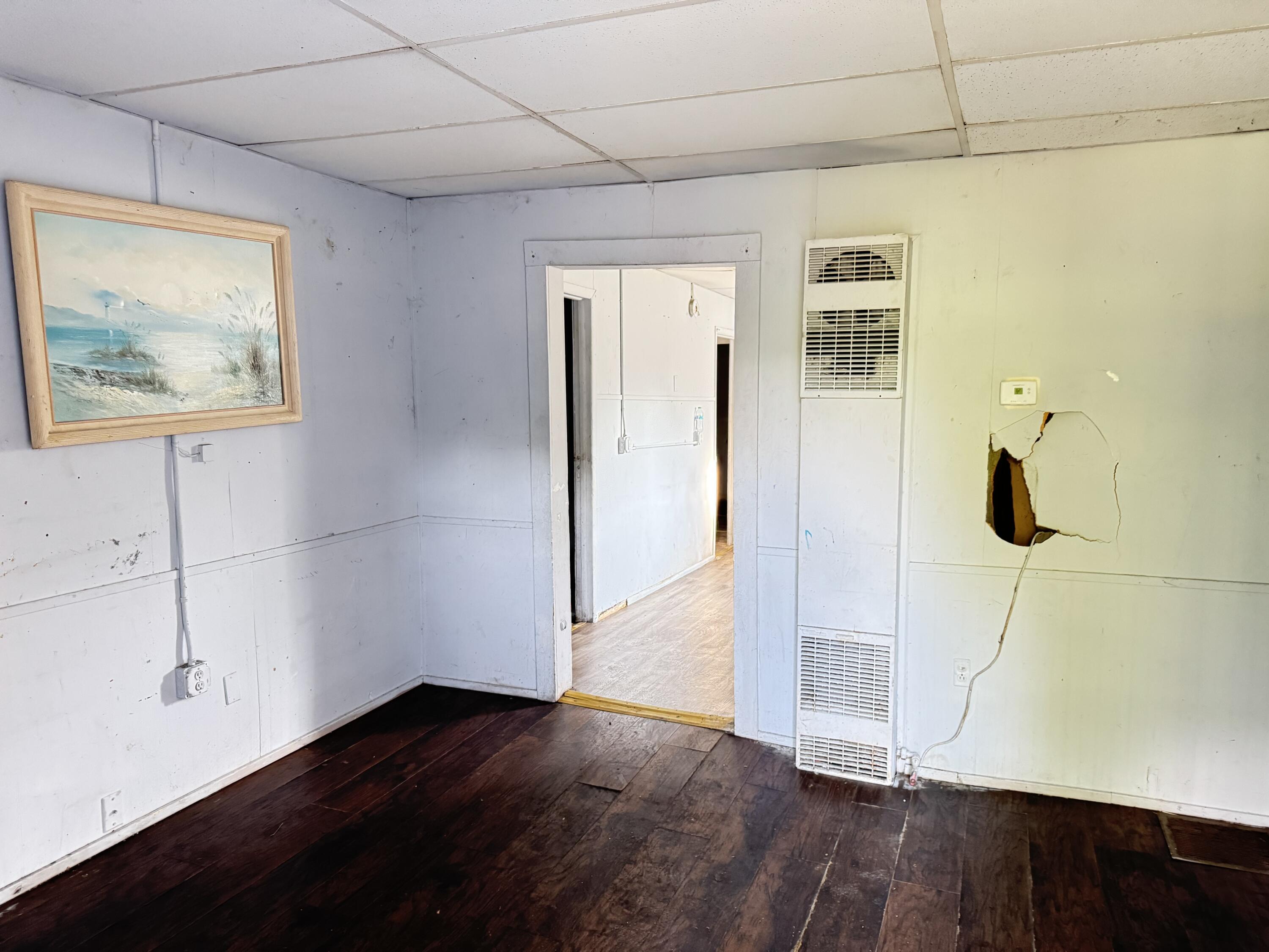 590 Catherine Avenue