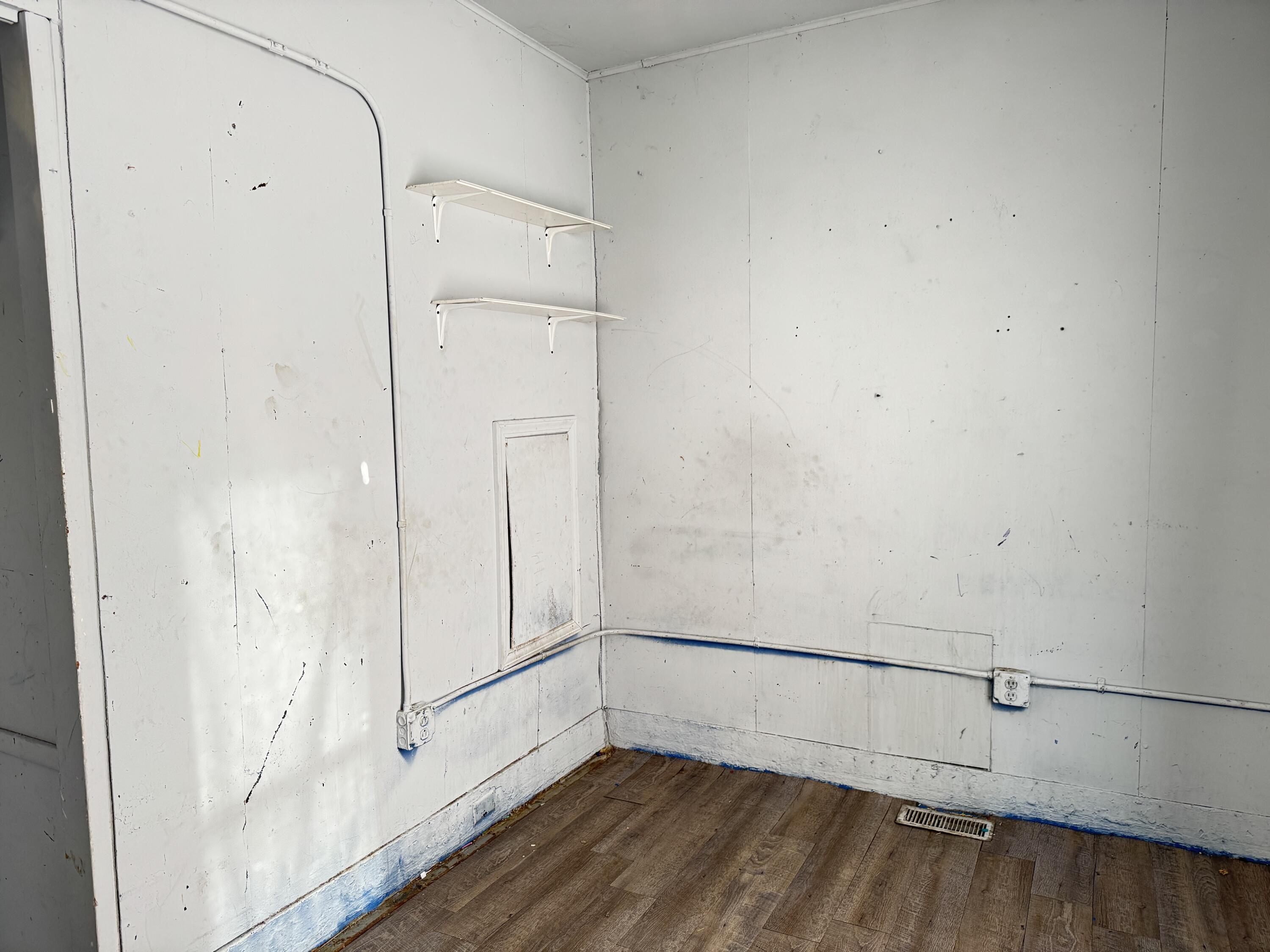 590 Catherine Avenue