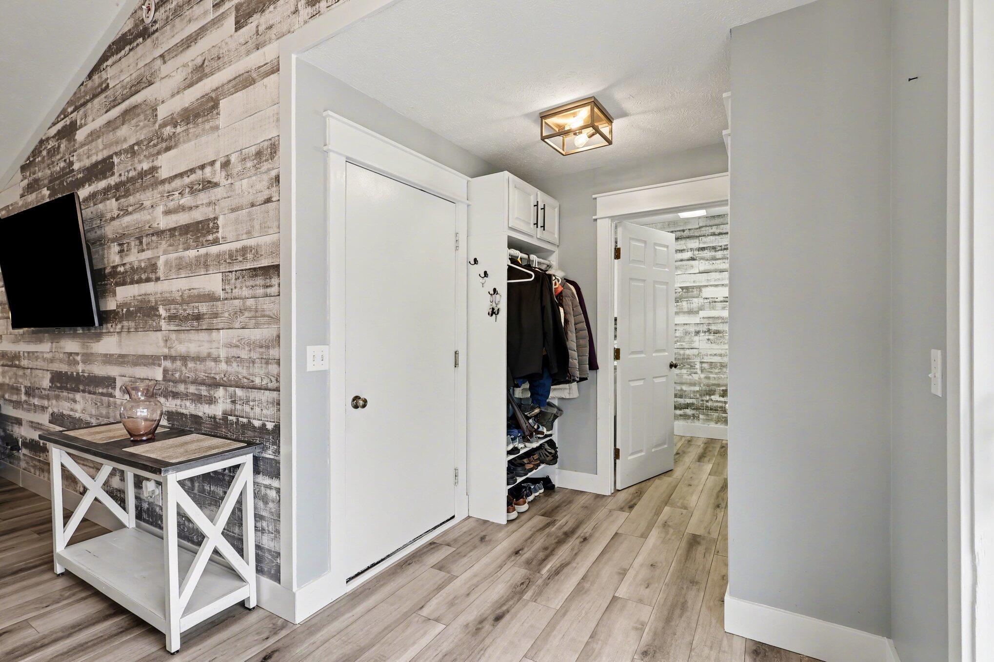 5314 W Lakewood Road