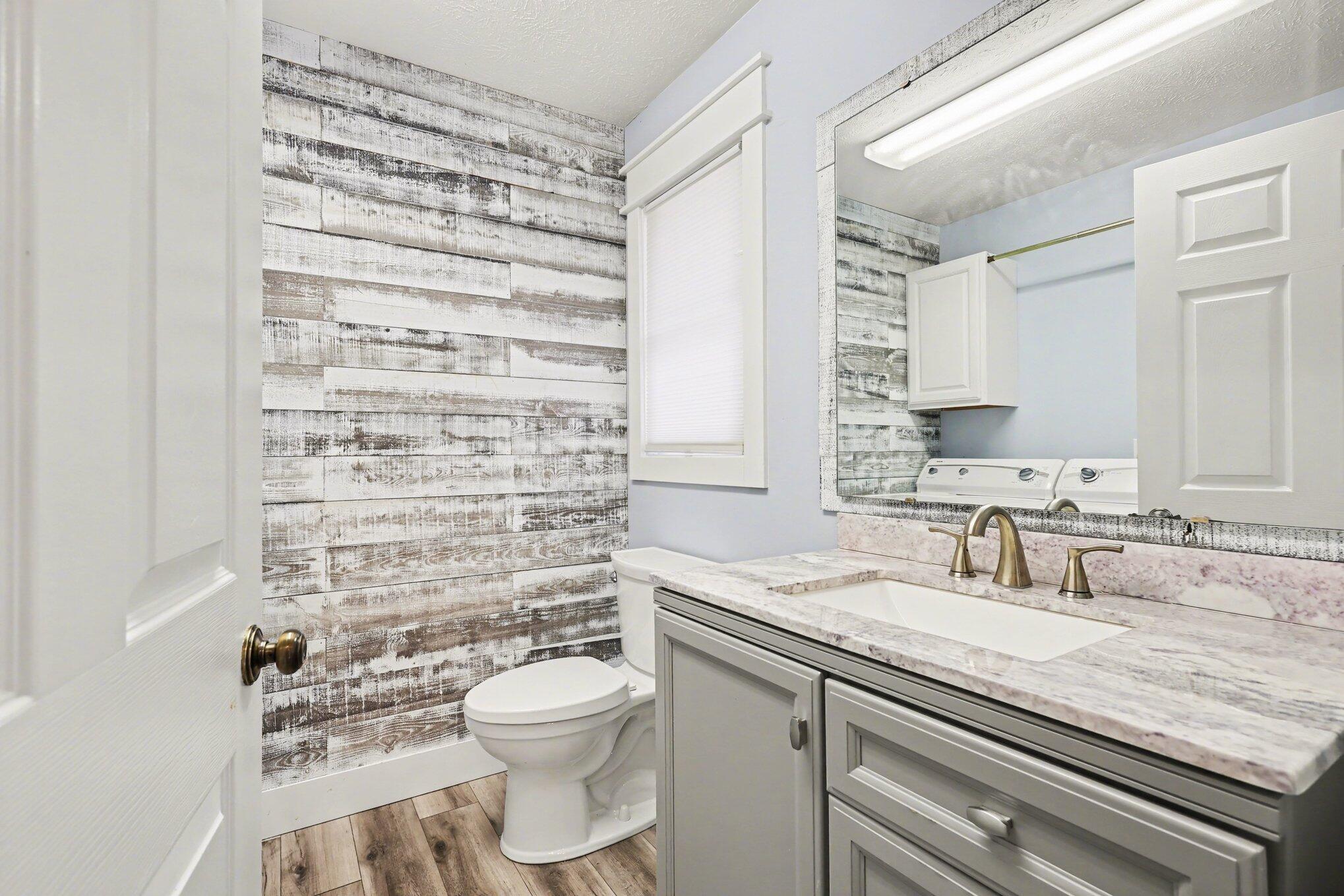 5314 W Lakewood Road