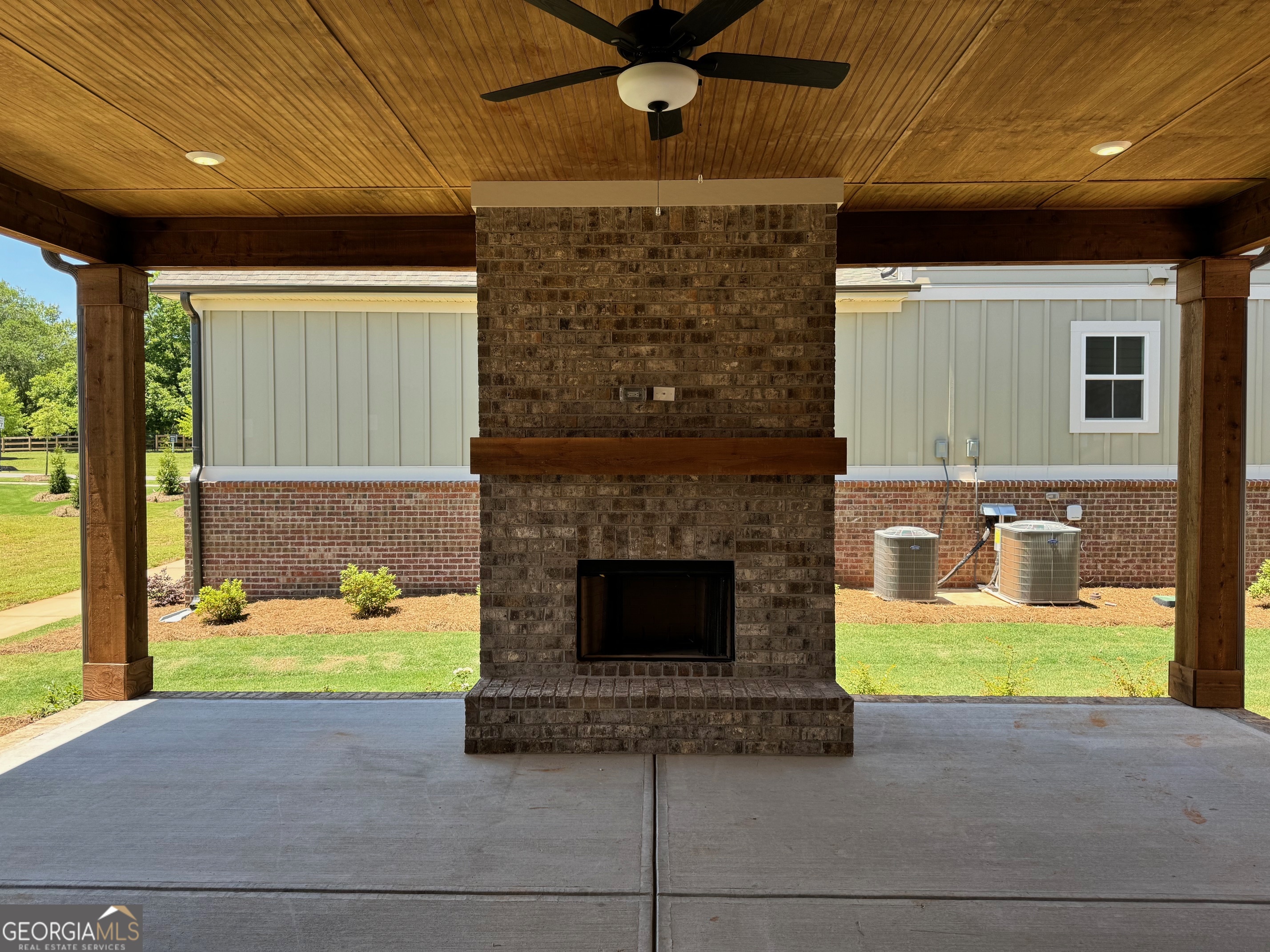 1355 Melody Bend # 4