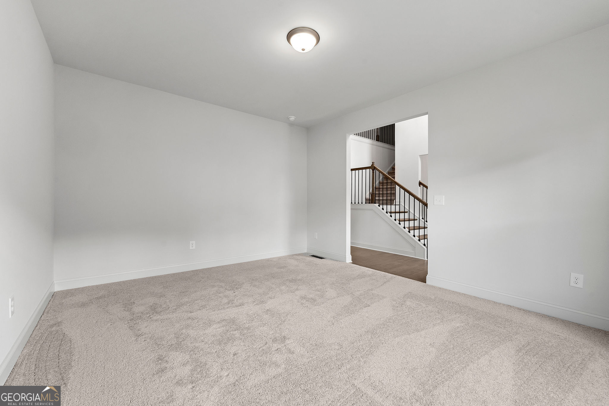 2568 SW Oneil Road # 4