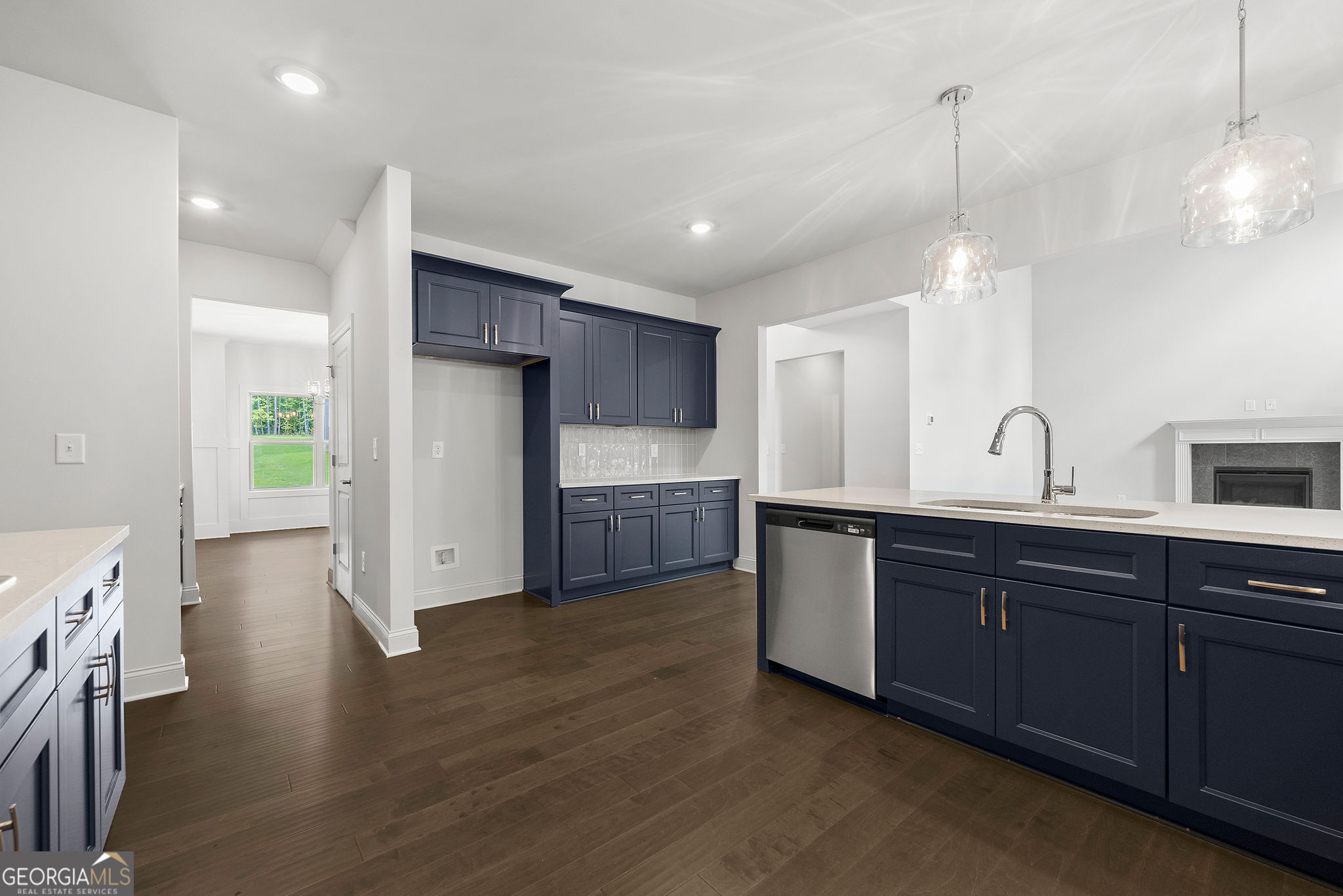 2568 SW Oneil Road # 4