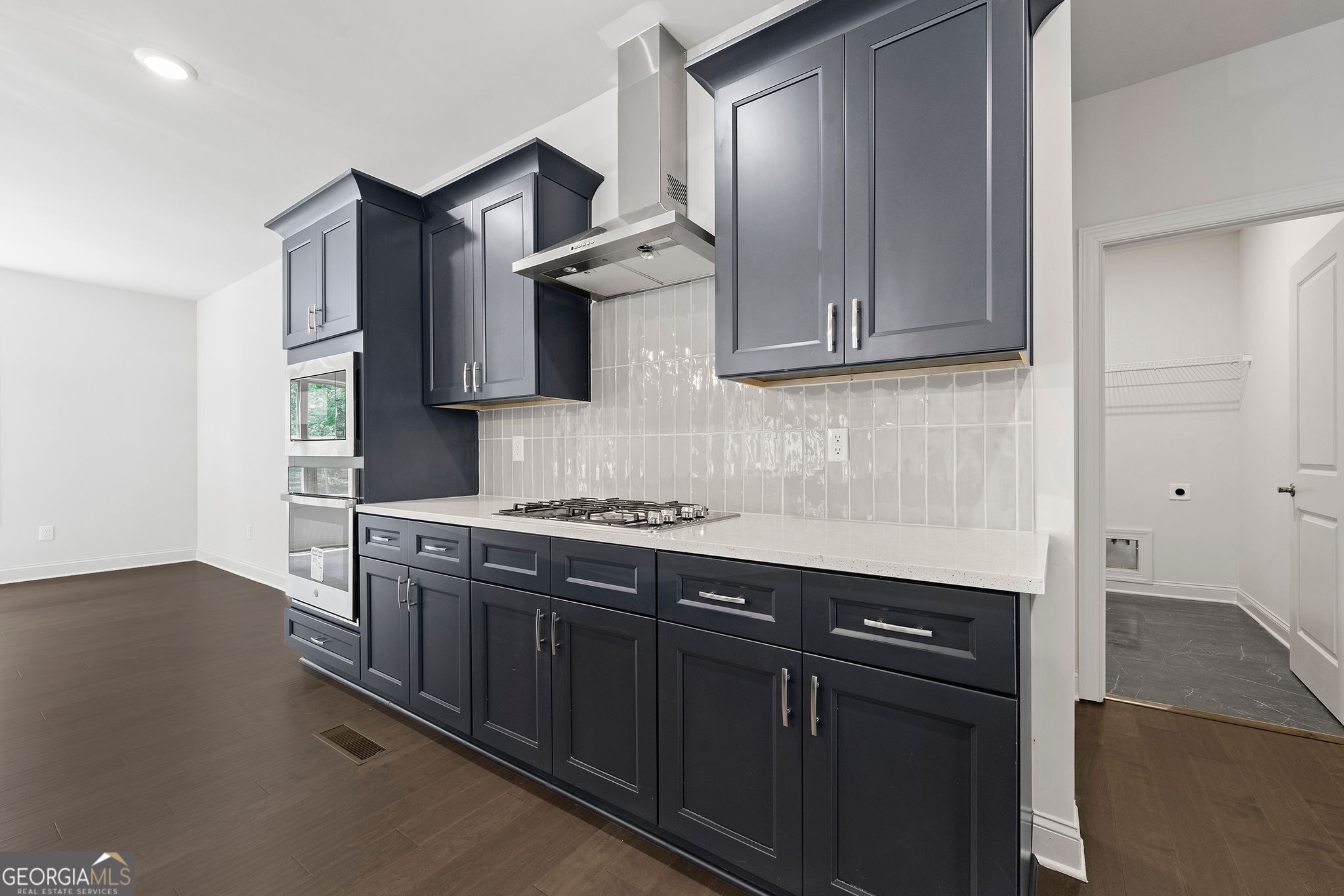 2568 SW Oneil Road # 4