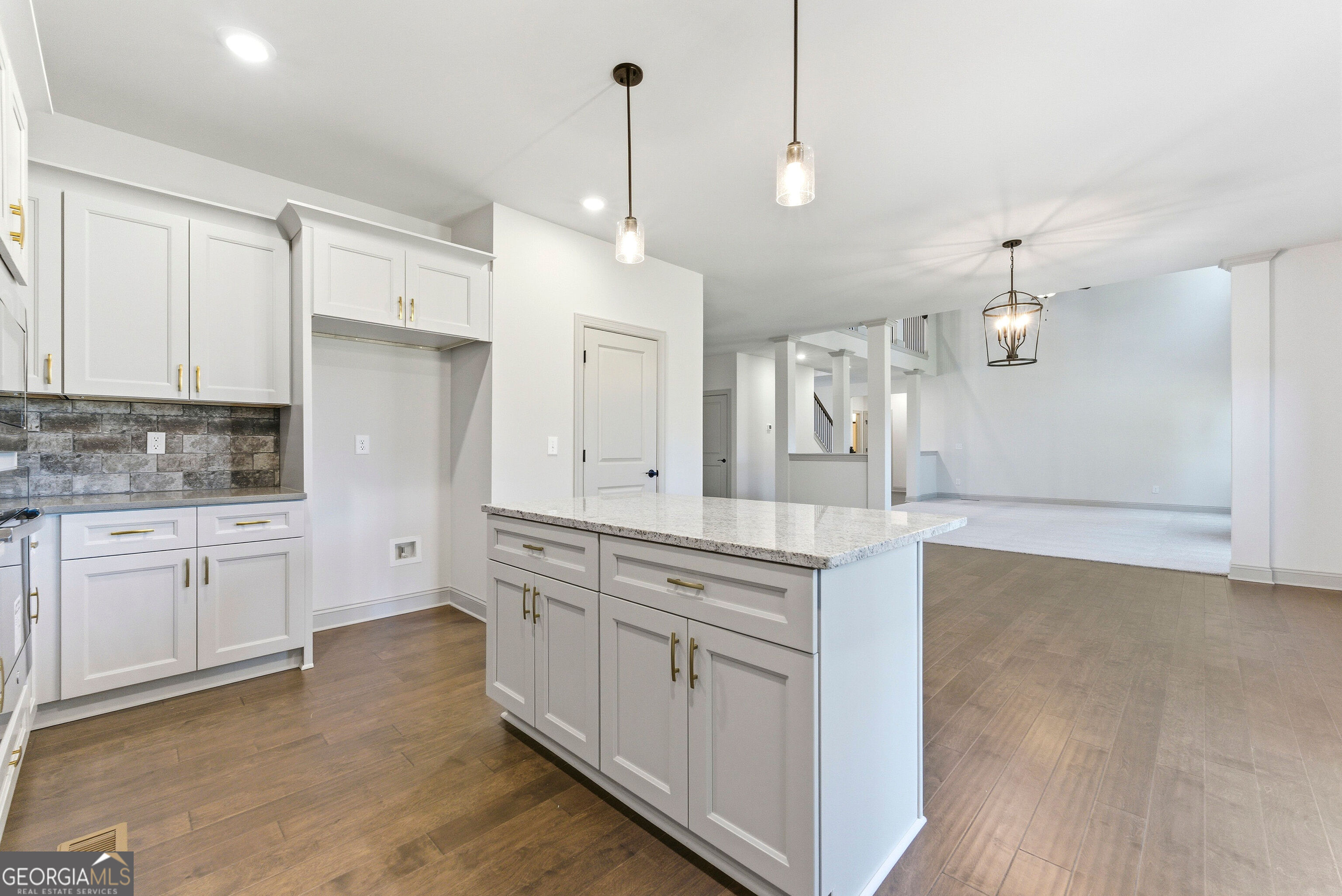 2568 SW Oneil Road # 4