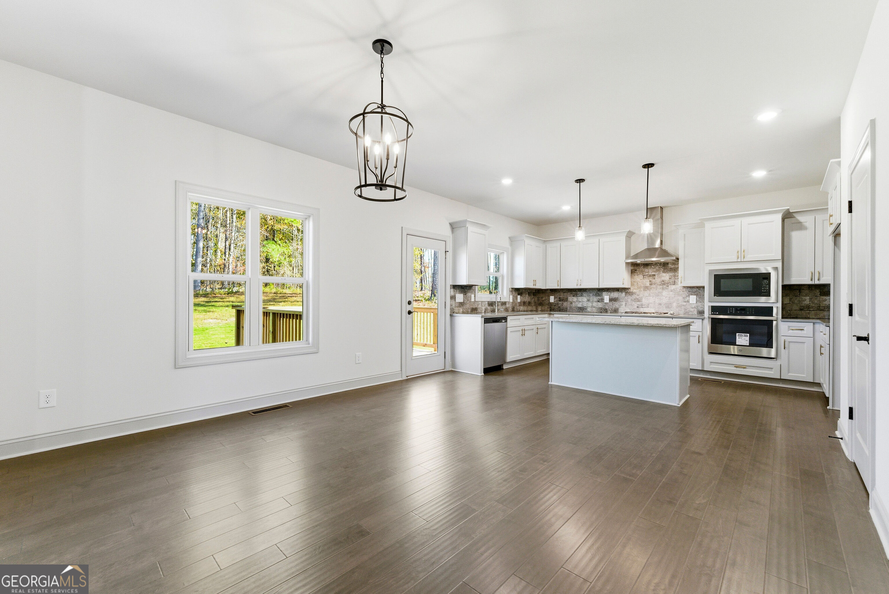 2568 SW Oneil Road # 4