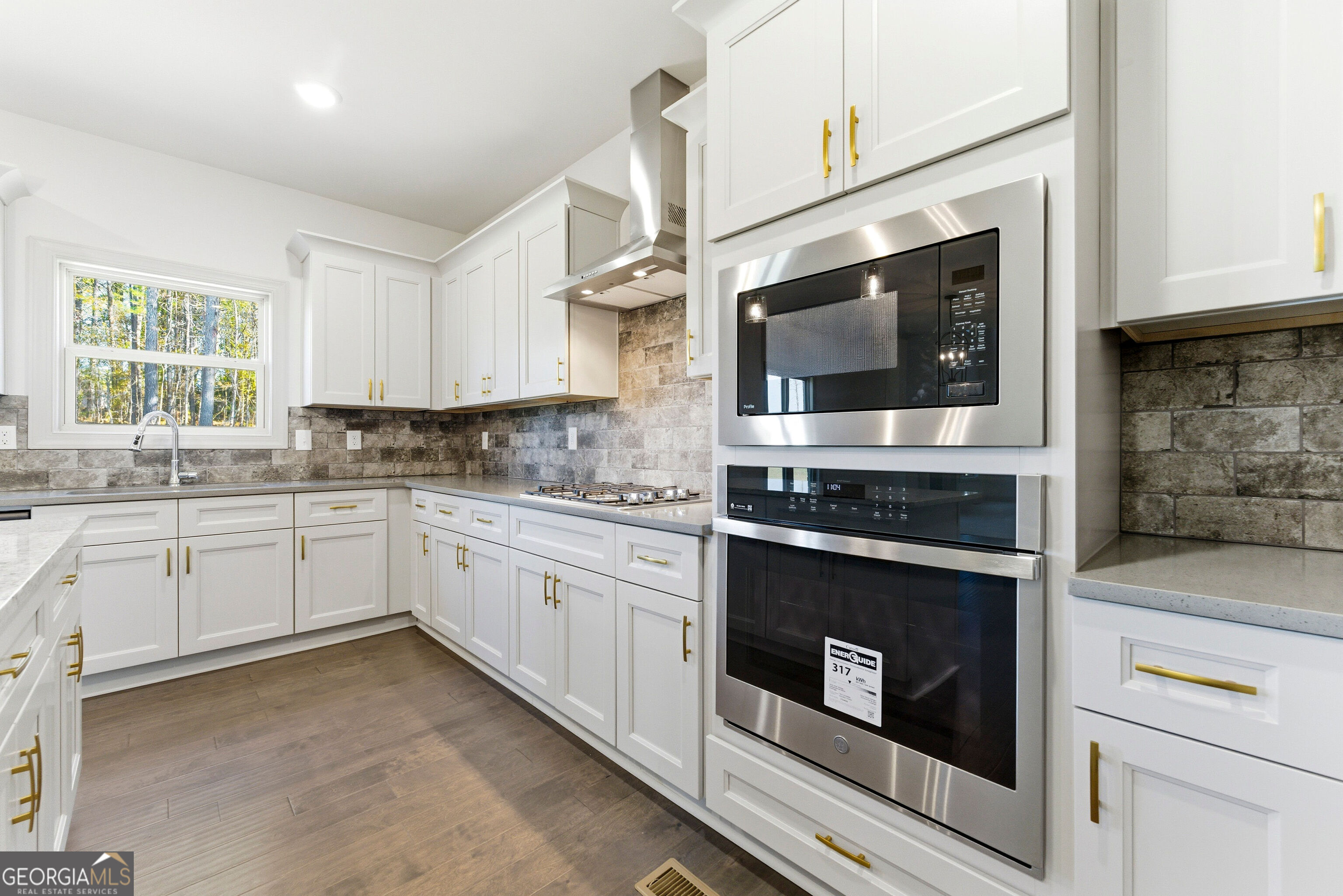 2568 SW Oneil Road # 4