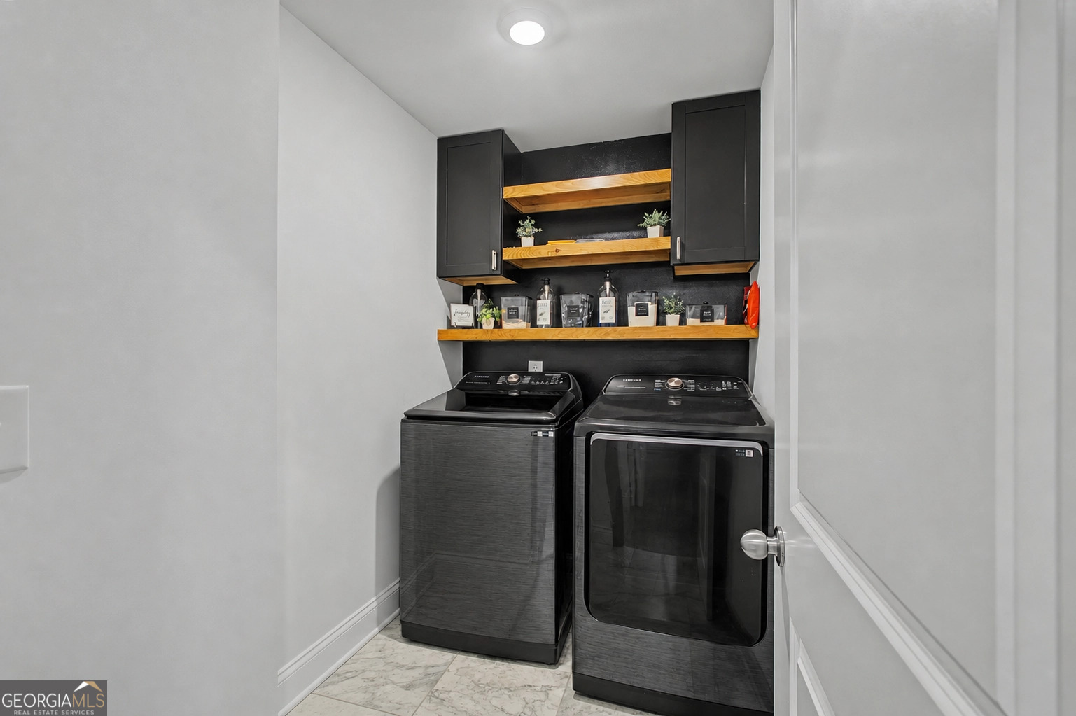 5960 Langdale Chase