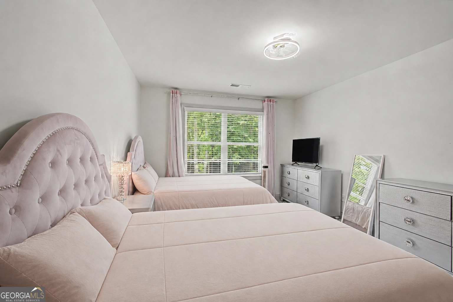 5960 Langdale Chase