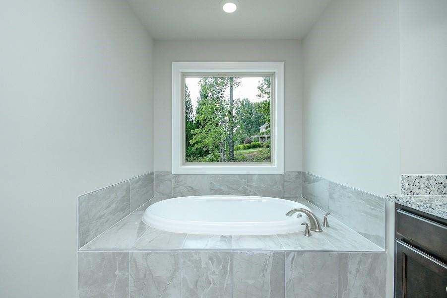 252 Basie Loop
