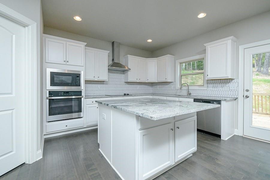 252 Basie Loop