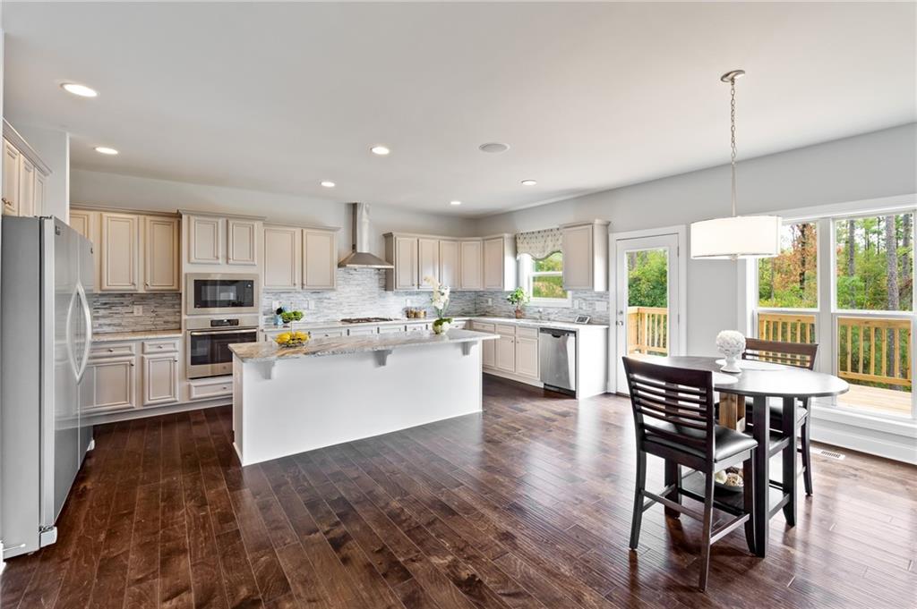 246 Basie Loop