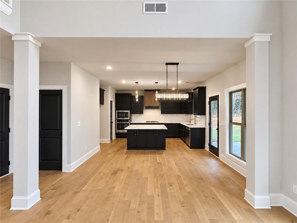 1040 Horizon Court
