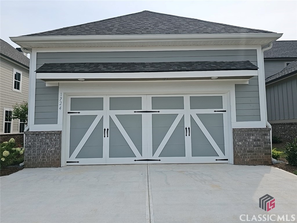 1724 Silo Bend 36 / F5