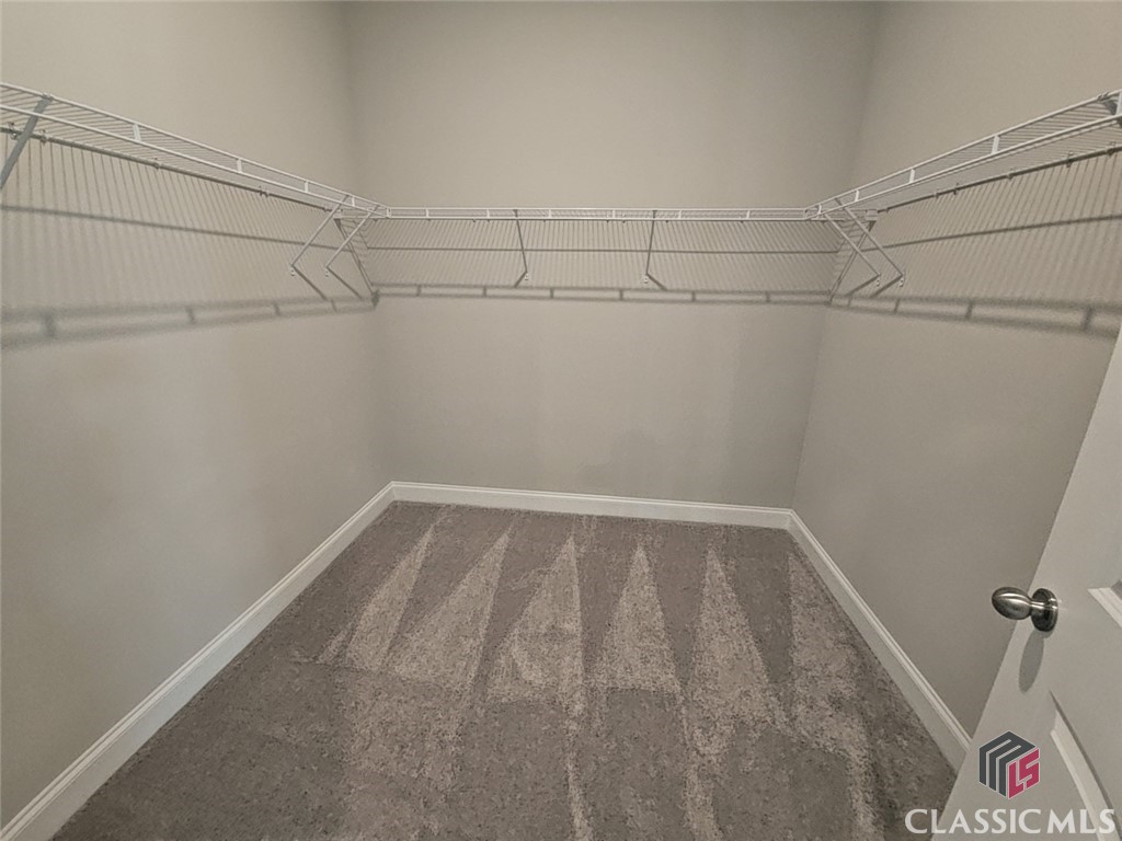 1724 Silo Bend 36 / F5